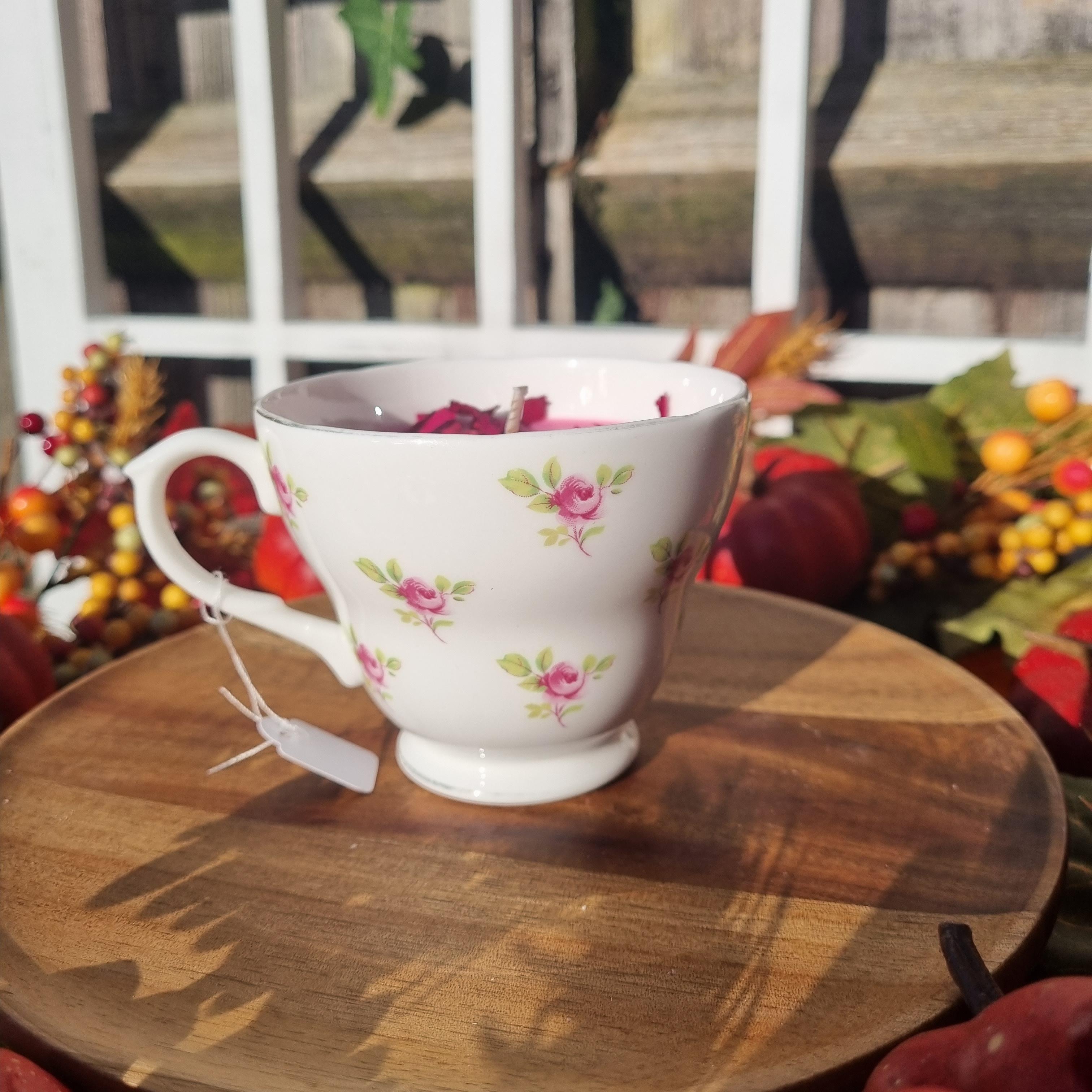 Rhubarb & Custard Teacup Candle