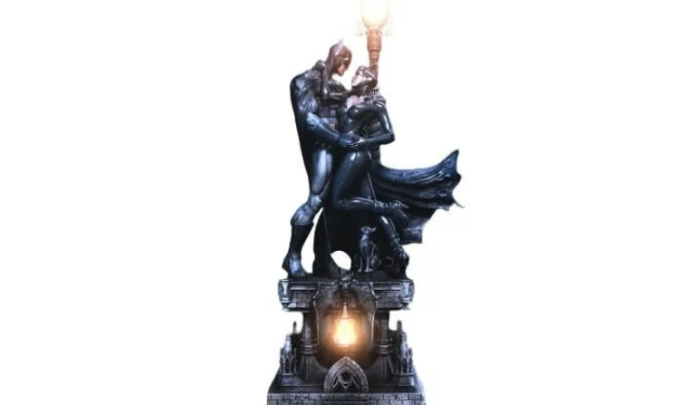 3D Printed 1/8 Scale Batman and Catwoman Statue