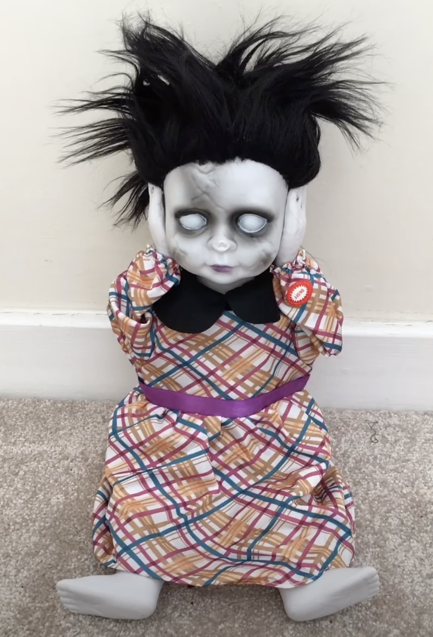 Headless Helen Doll! (Head lifter)