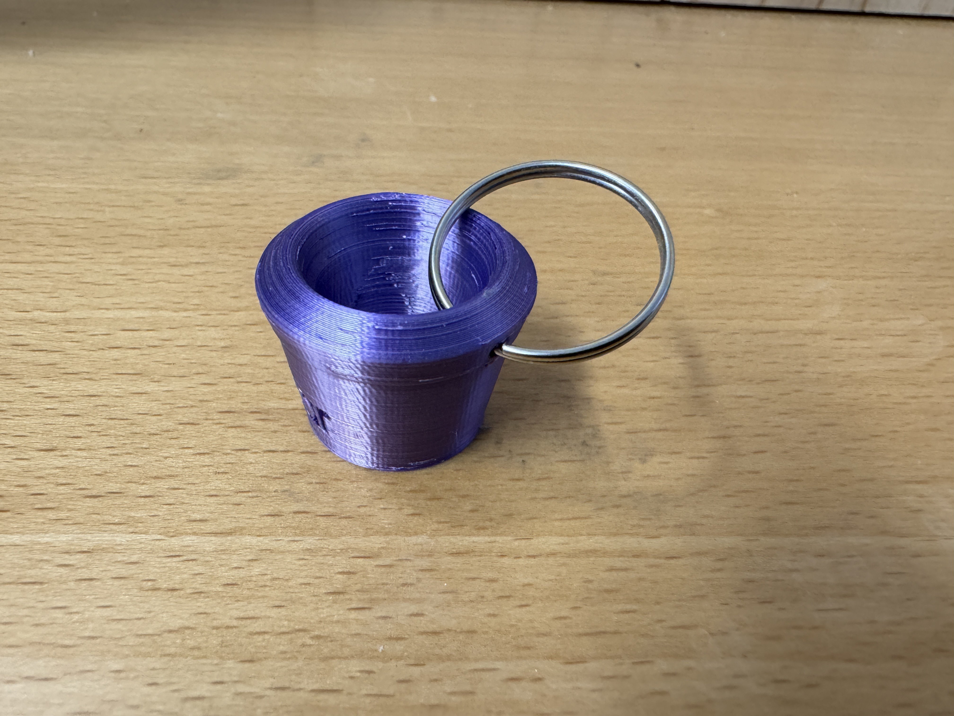 Lyklakippu blómapottur props