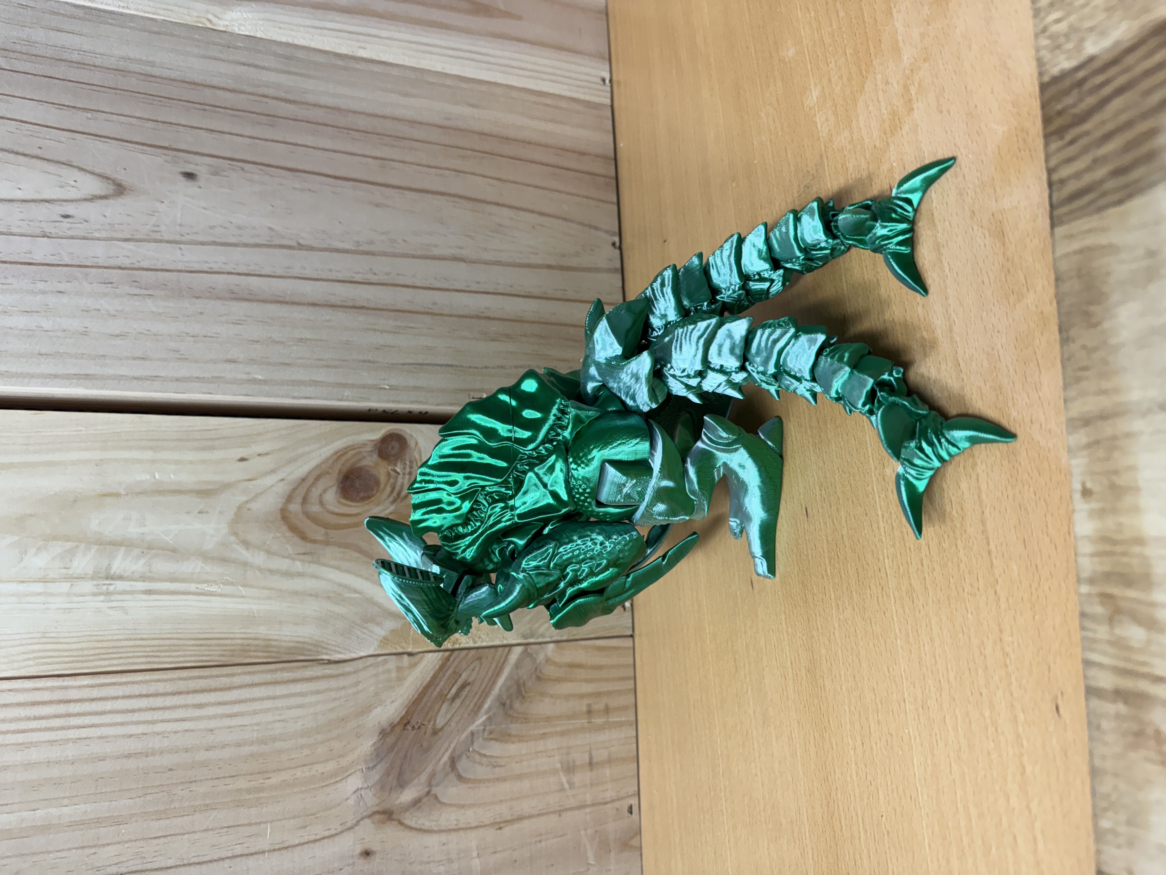 Kaiju skrímsli með liðamótum