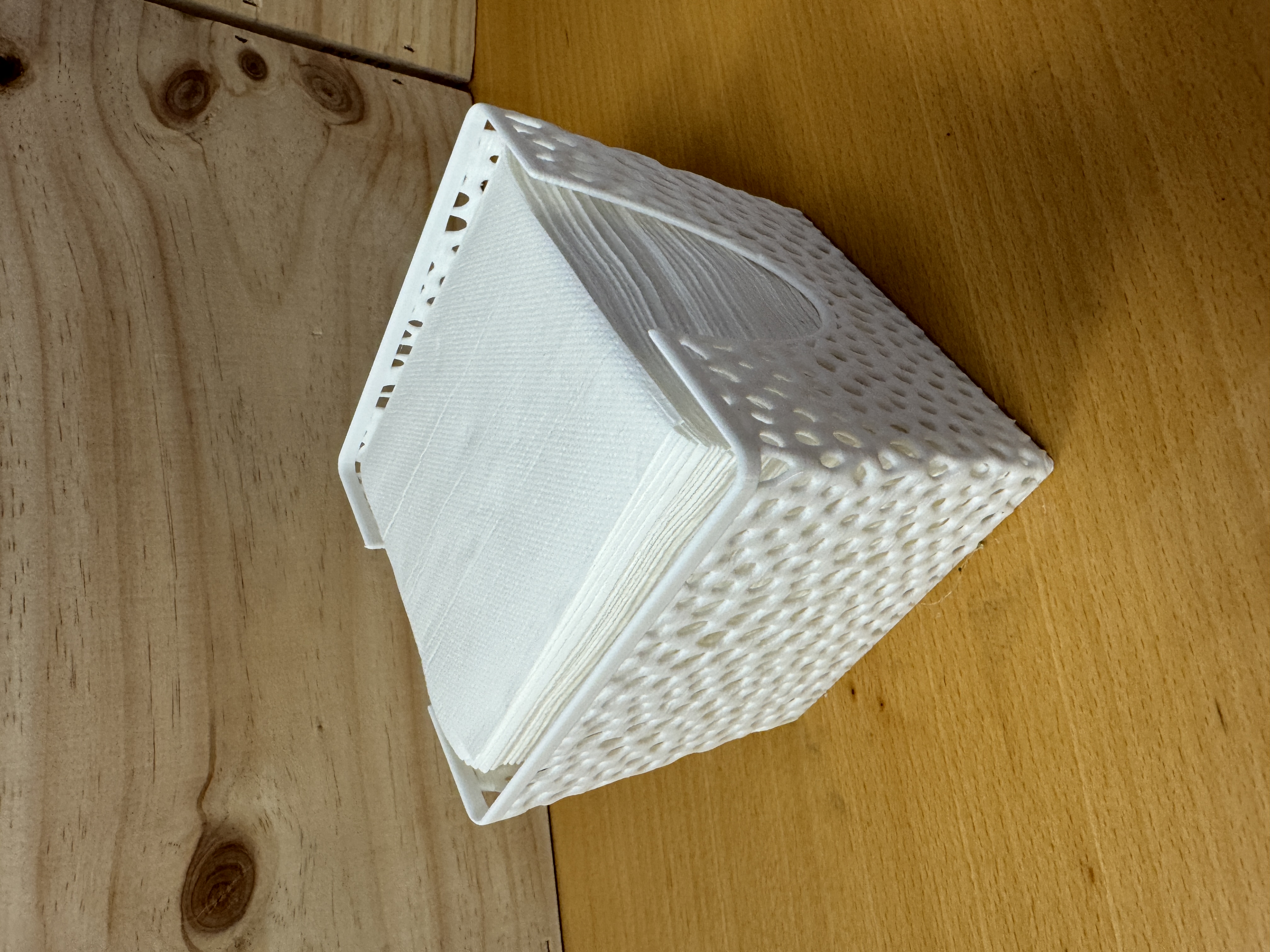 Servéttubox - voronoi