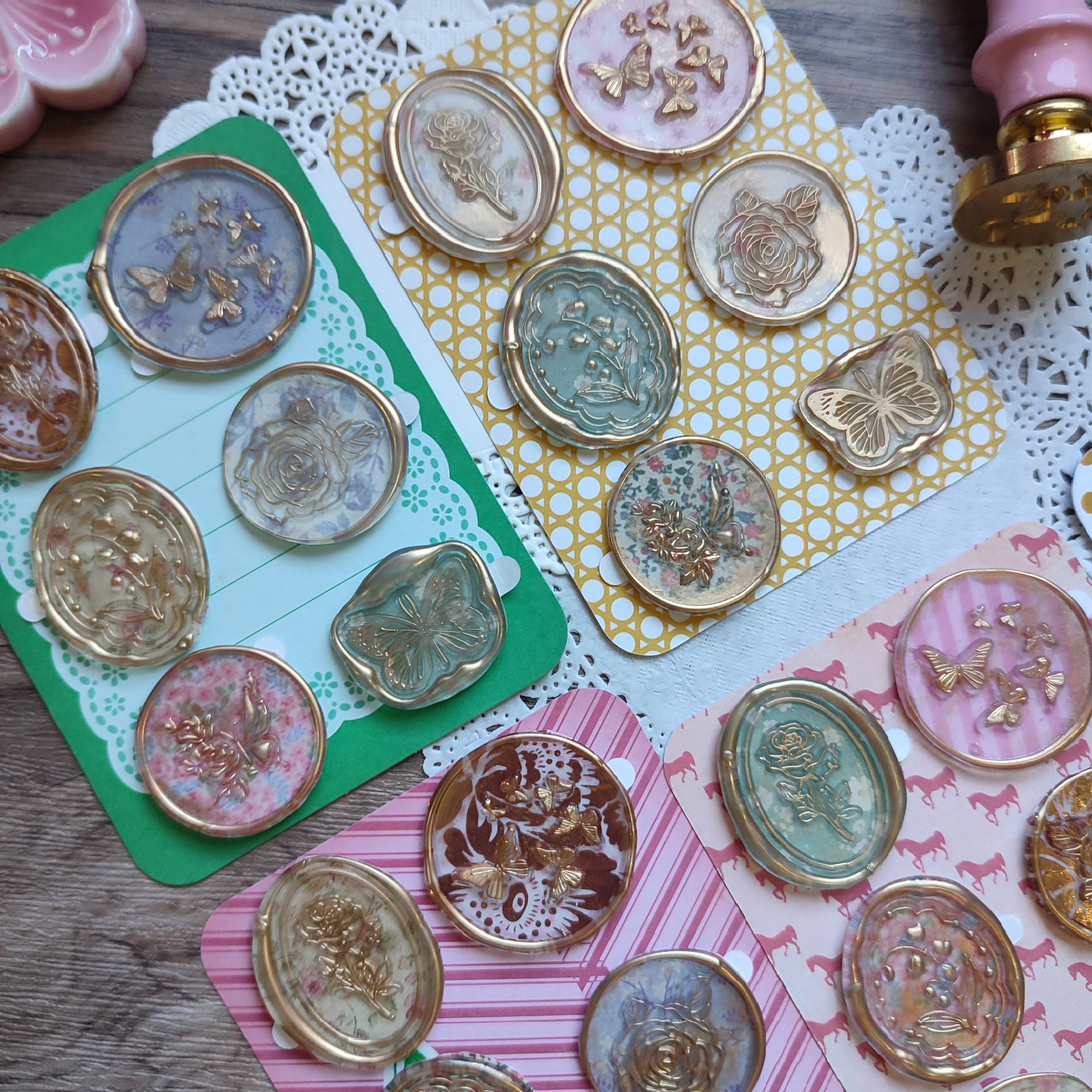 Pre-made Wax Seals in Pattern Paper Set 4