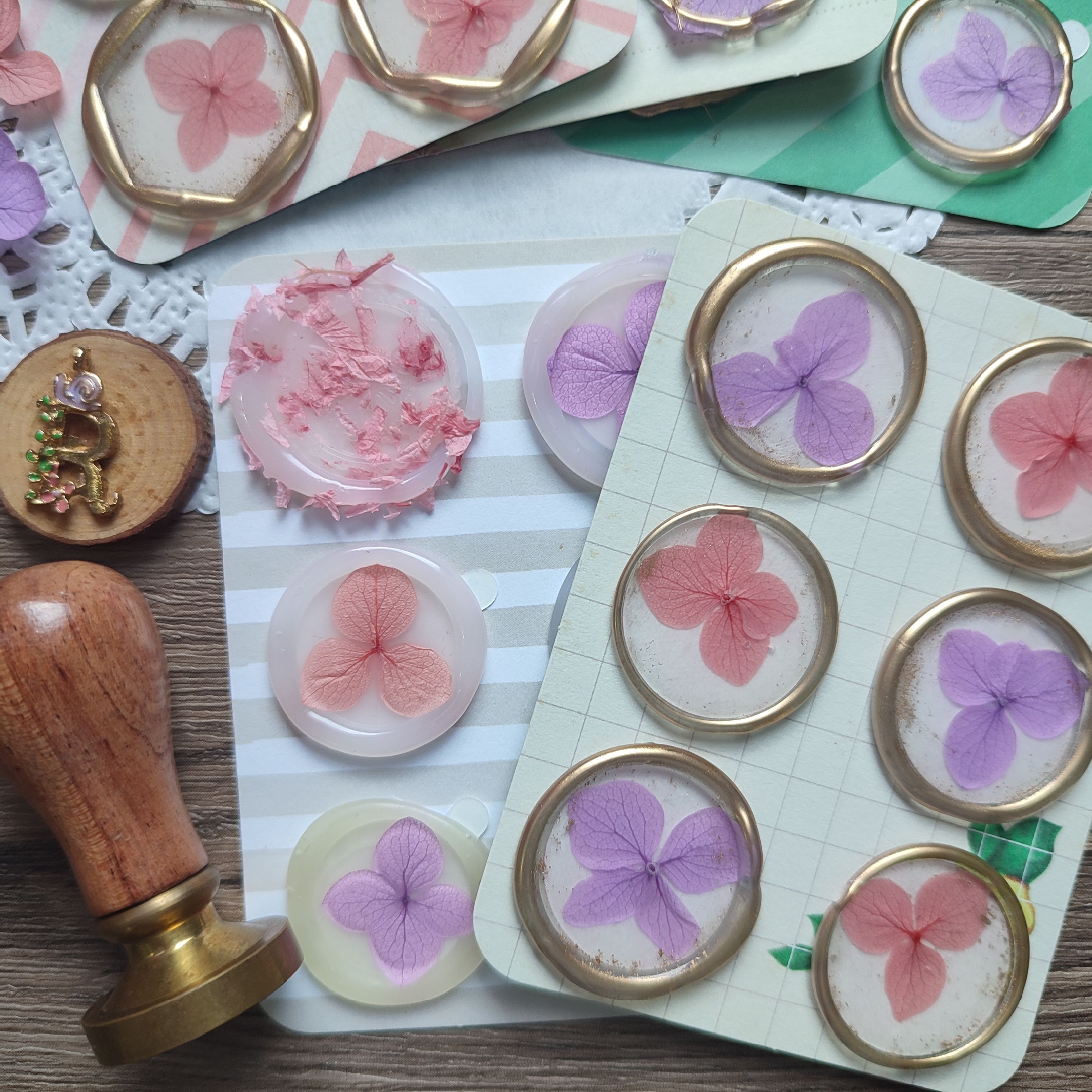 Pre-made Wax Seals with Dried Flowers Set 2