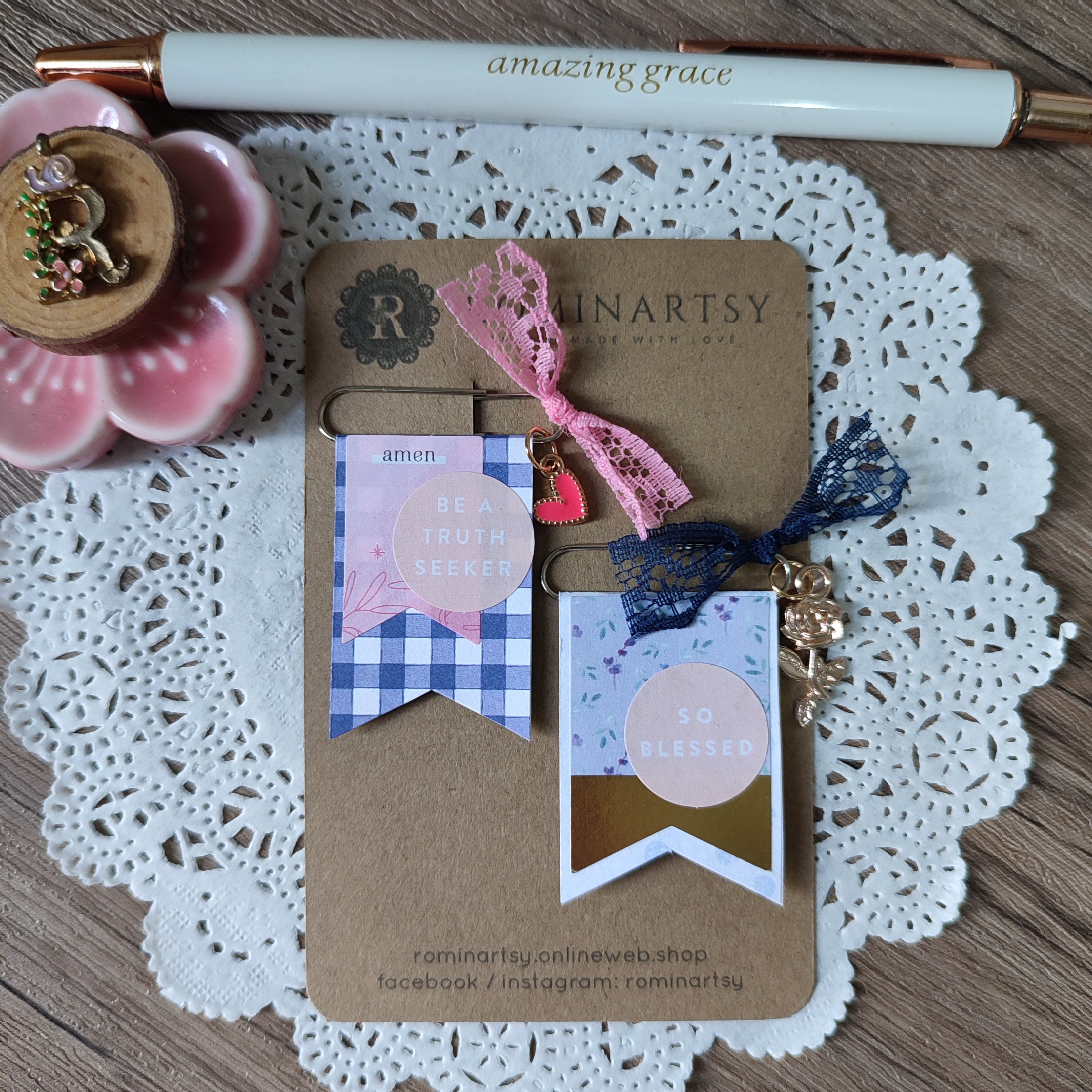 Small Paper Clip Embellishments (Set 9)