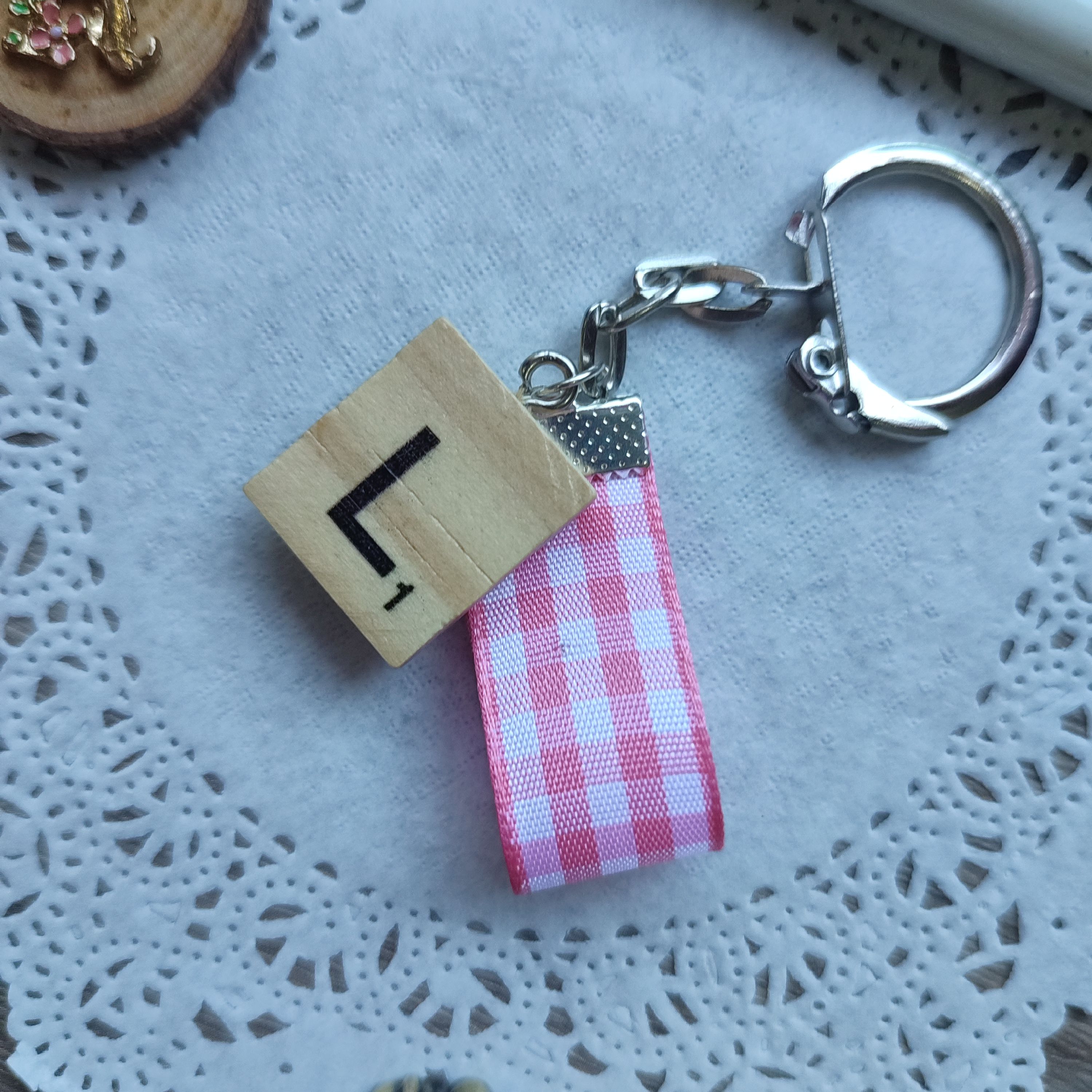 Monogram Scrabble Tile and Pink Plaid Ribbon Keychain (Letter L)