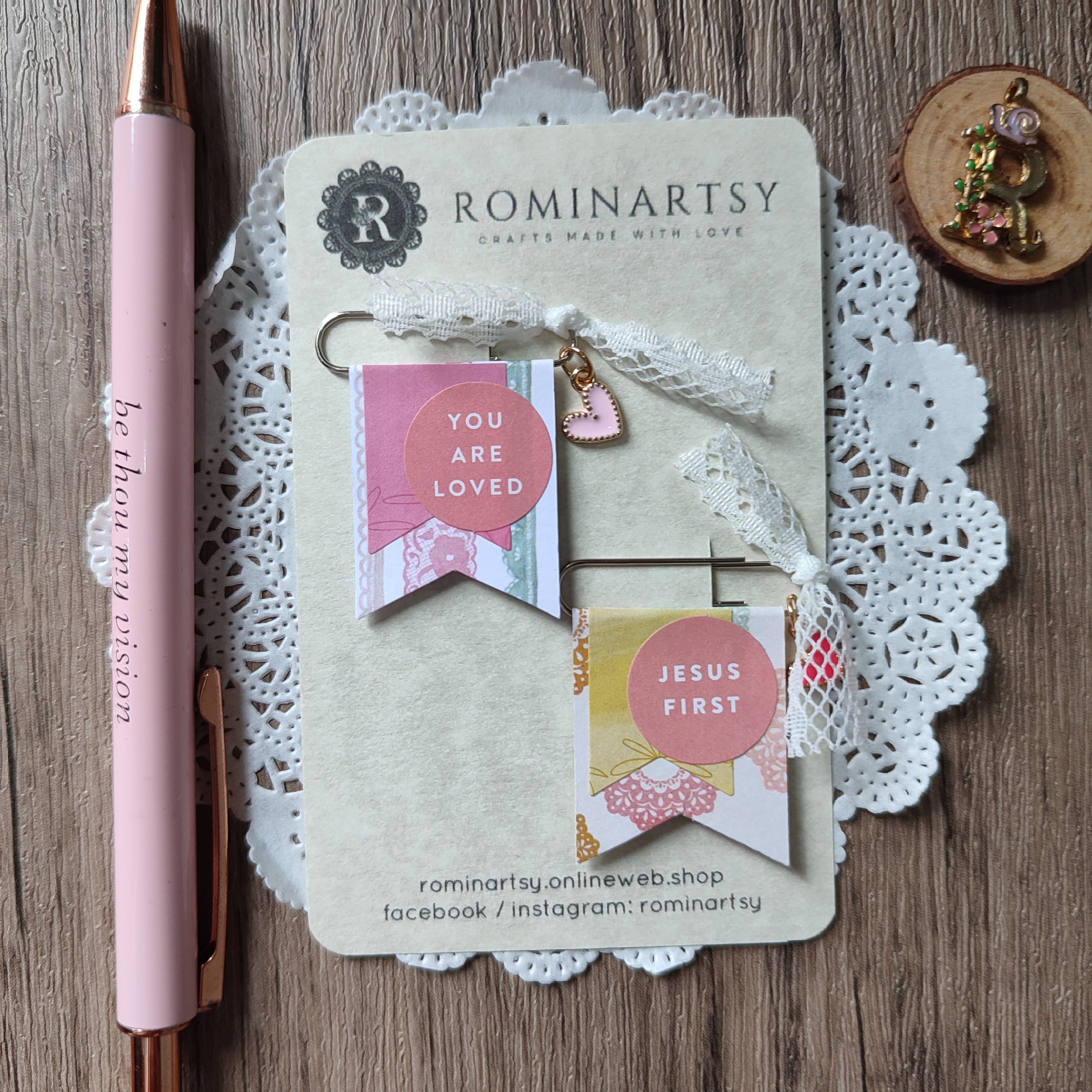Small Paperclip Embellishments (Set 3)