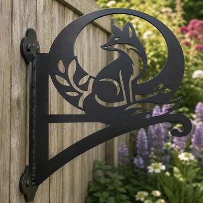 Fox Ornamental Hanging Bracket