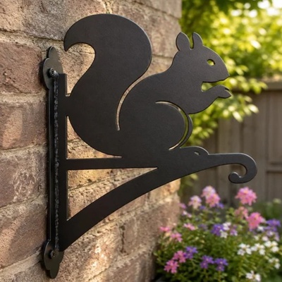 Squirrel Ornamental Hanging Bracket