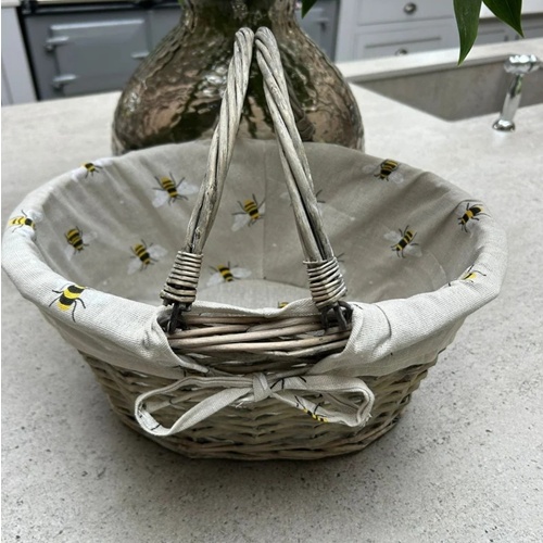 Grey Wicker Shopper Basket with Bumblebee Liner – Fold-Flat Handles