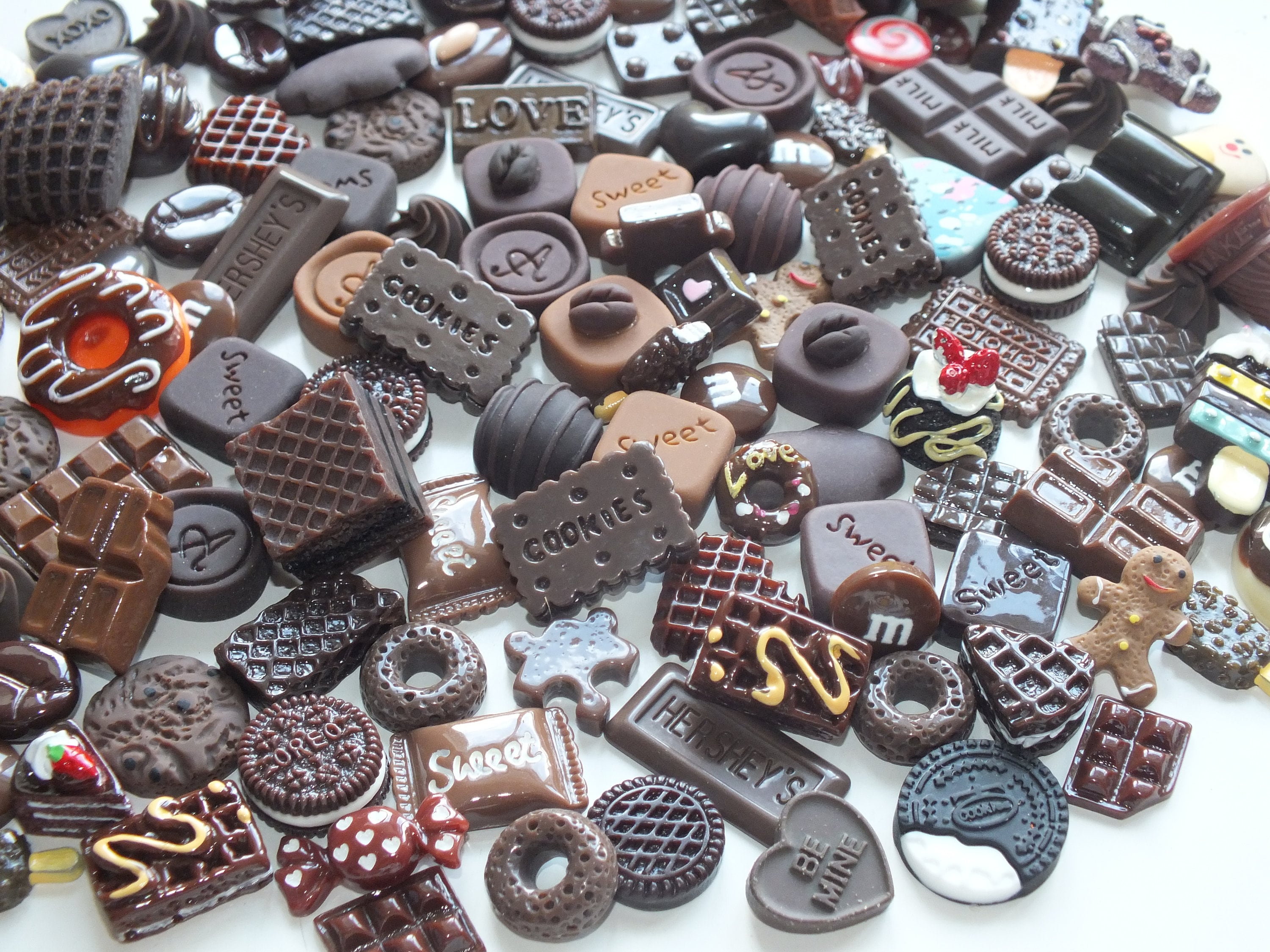 Fun Mixed Resin & Clay Chocolate Mix Cookies Cakes Biscuits Donuts Sweets Flatback 3D
