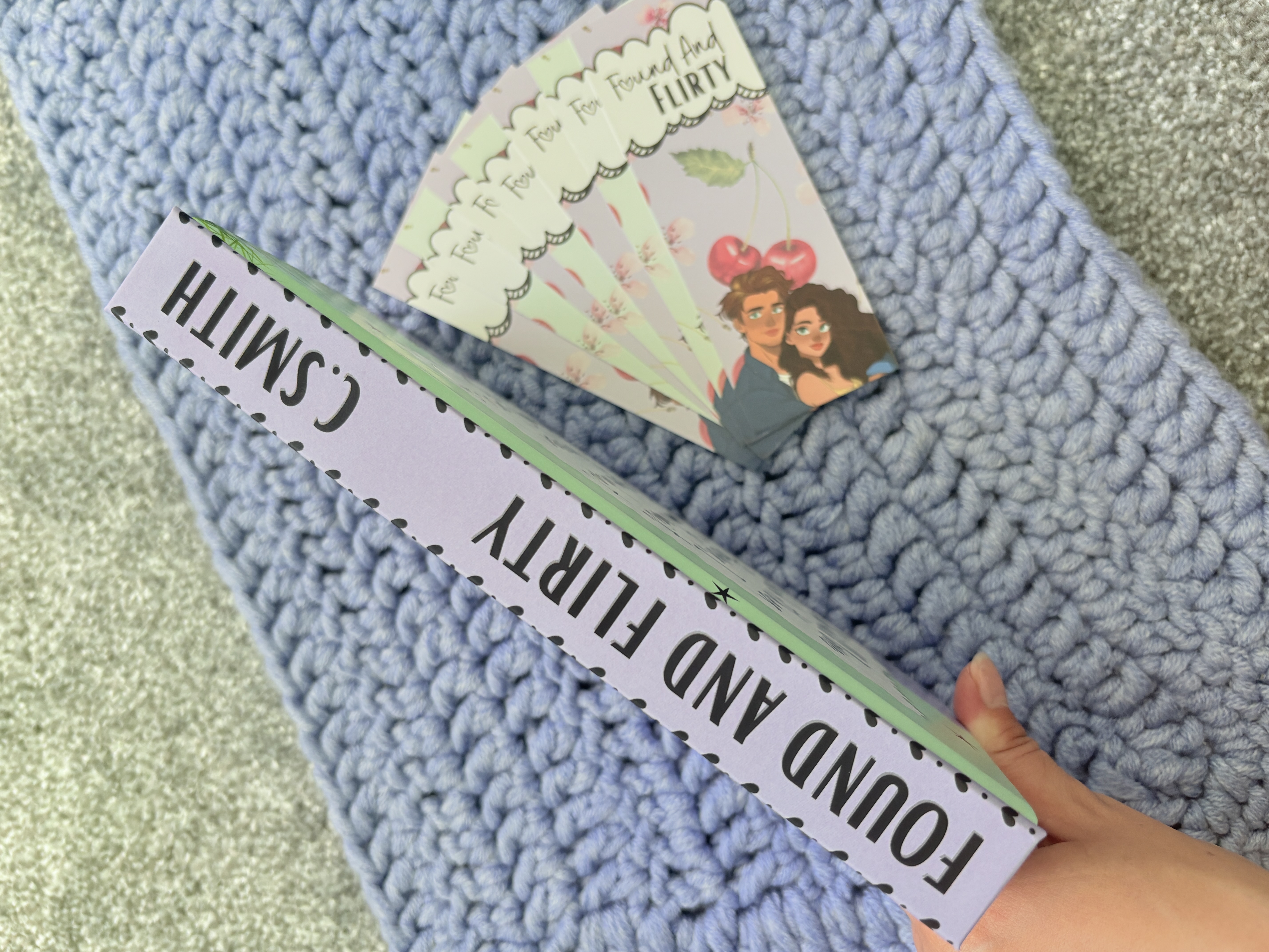 COLLECTION AT SIGNING Found And Flirty Special Edition