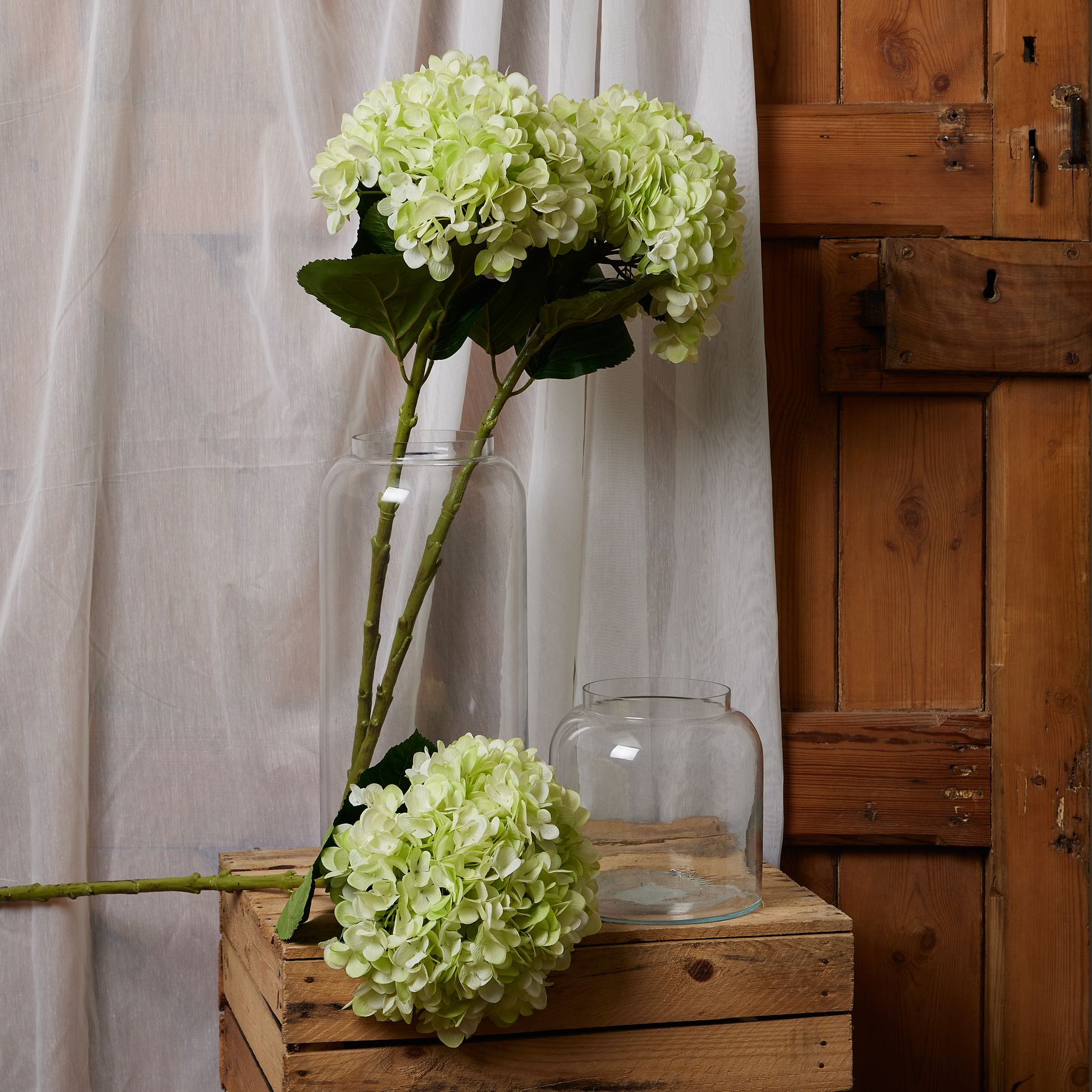 Artificial Houseplants & Silk Flowers.