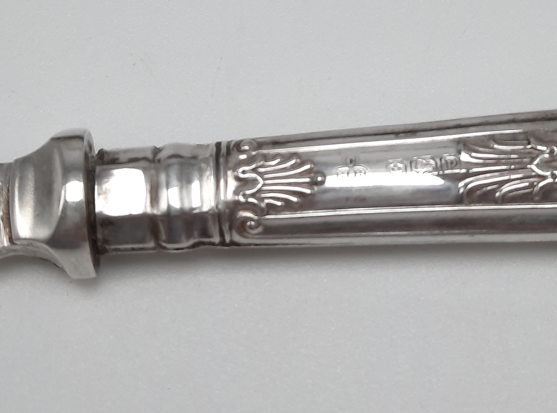 Cased Sterling Silver Handled Cake Forks - Hallmarked Sheffield 1932