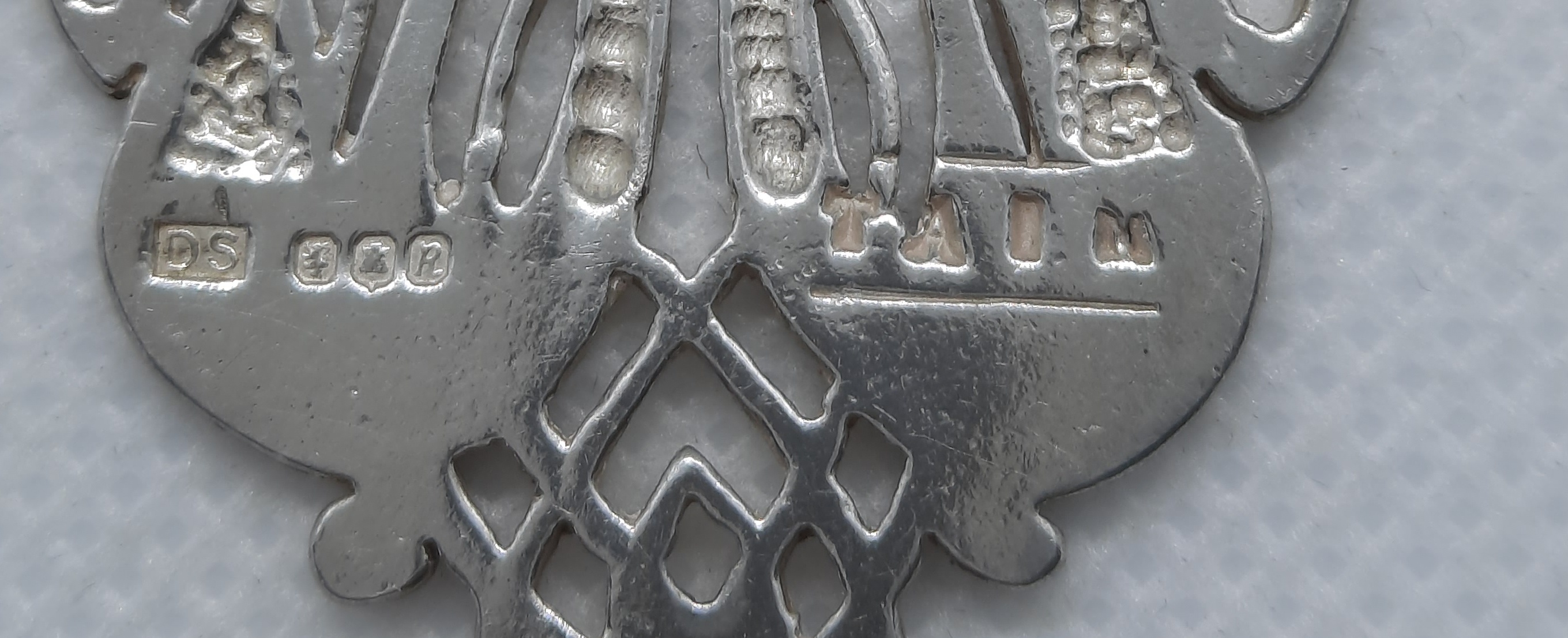 Tain Silver Tri-Dragon Large Brooch in Sterling Silver - Hallmarked