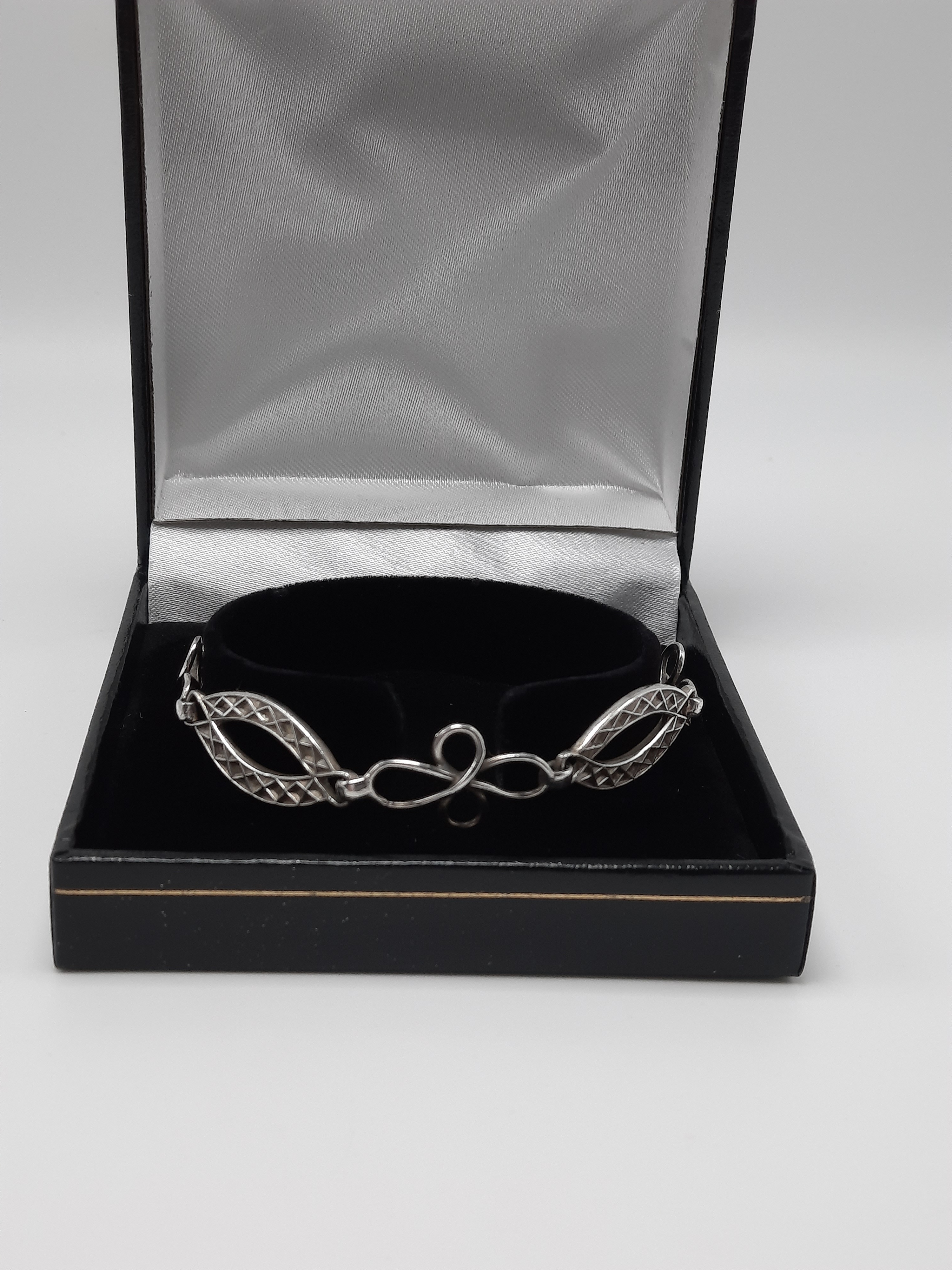 Vintage Sterling Silver Robert Allison Bracelet in Celtic Style