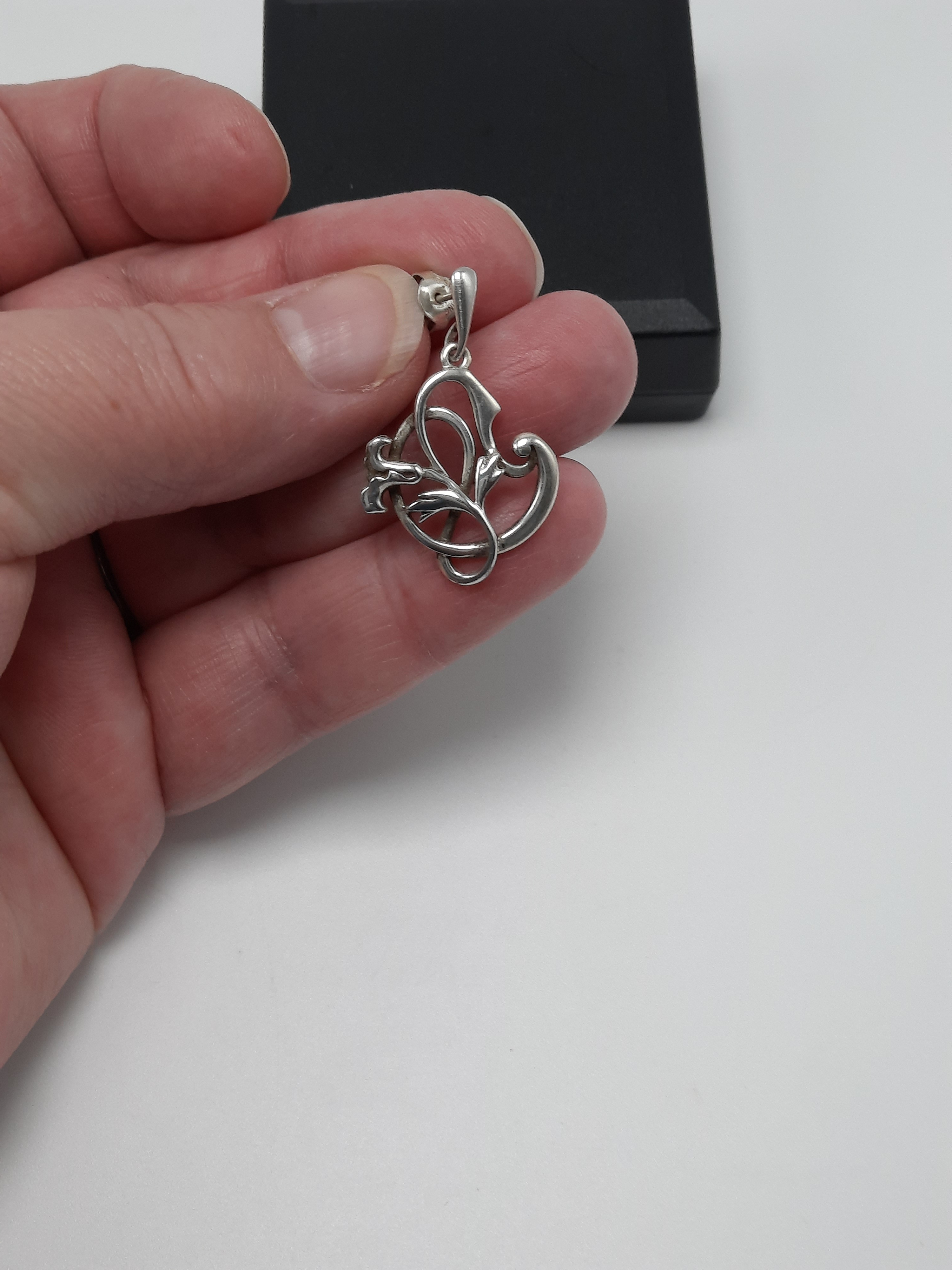 Pair of Sterling Silver Vintage Laura Ashley Earrings - Hallmarked 1973