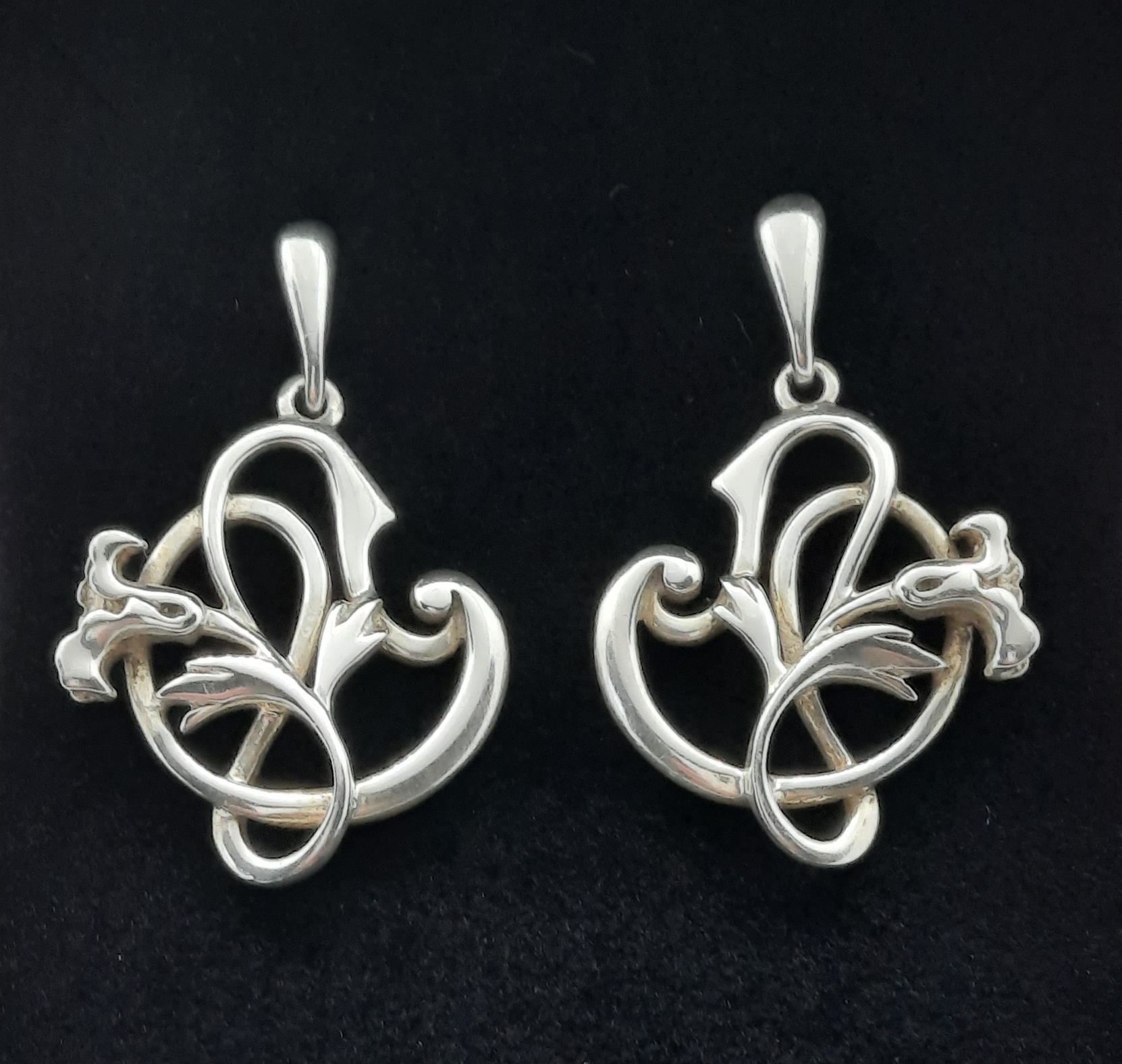 Pair of Sterling Silver Vintage Laura Ashley Earrings - Hallmarked 1973