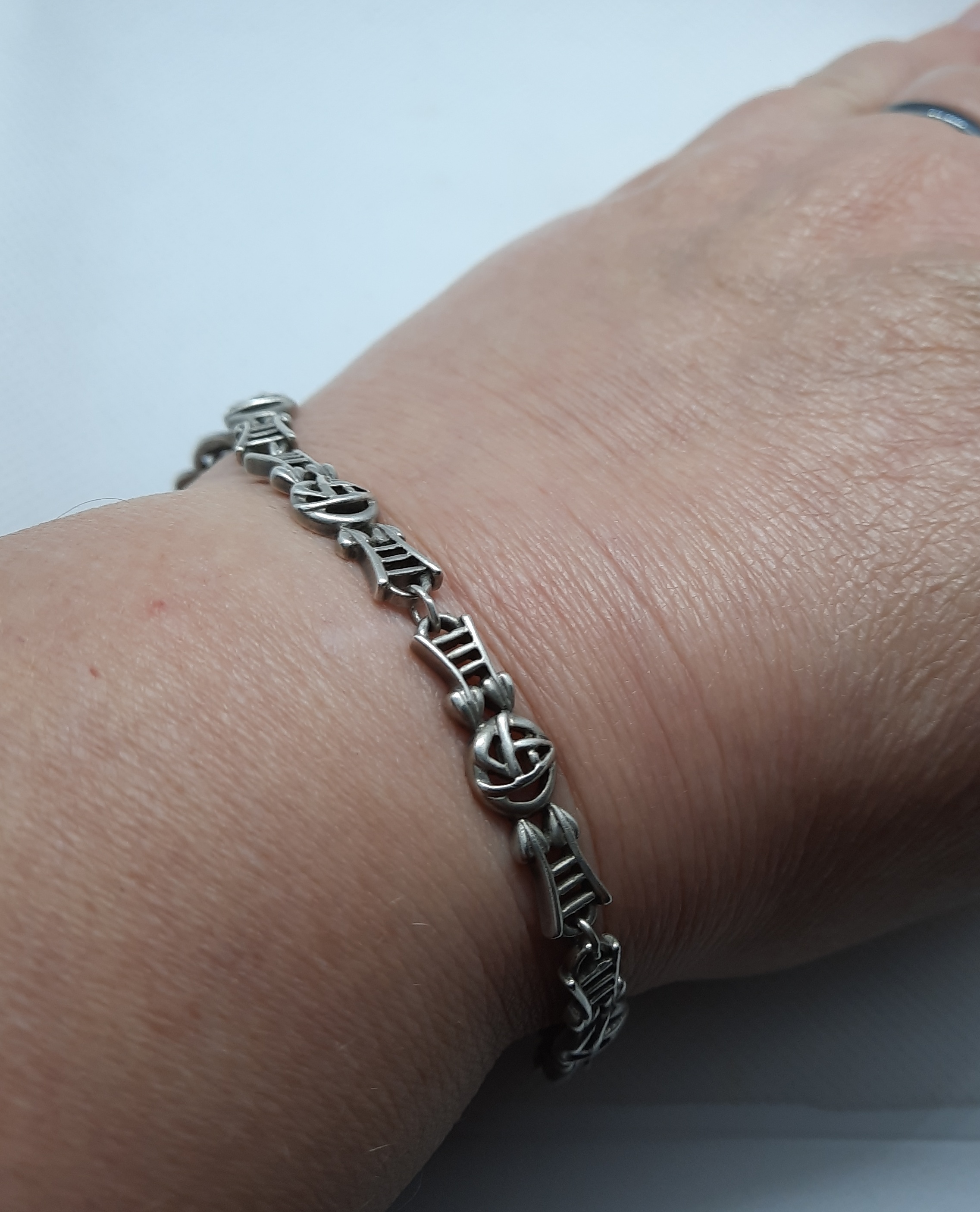 Sterling Silver Rennie Mackintosh Glasgow Rose Design Bracelet