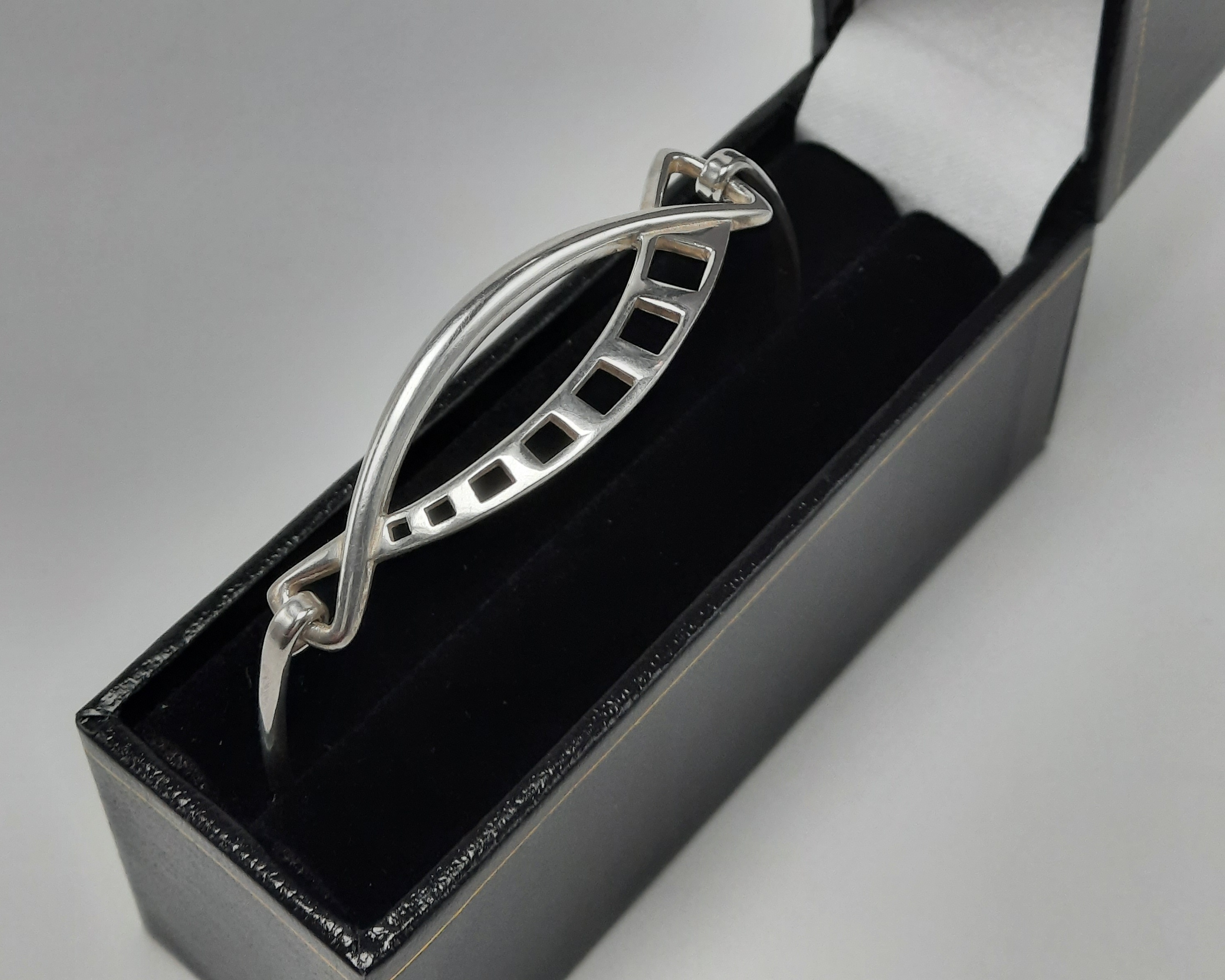 Sterling Silver Carrick Modern Design Bangle - Boxed