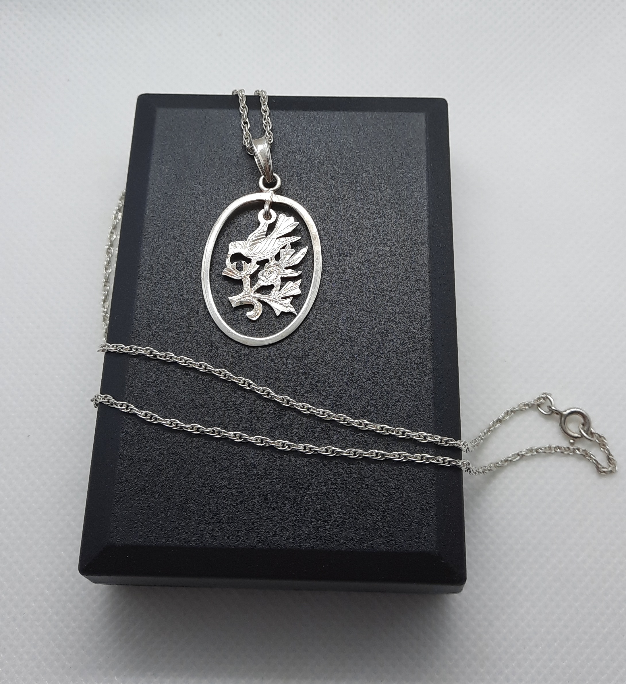 Vintage Sterling Silver Bird Design Pendant and Chain