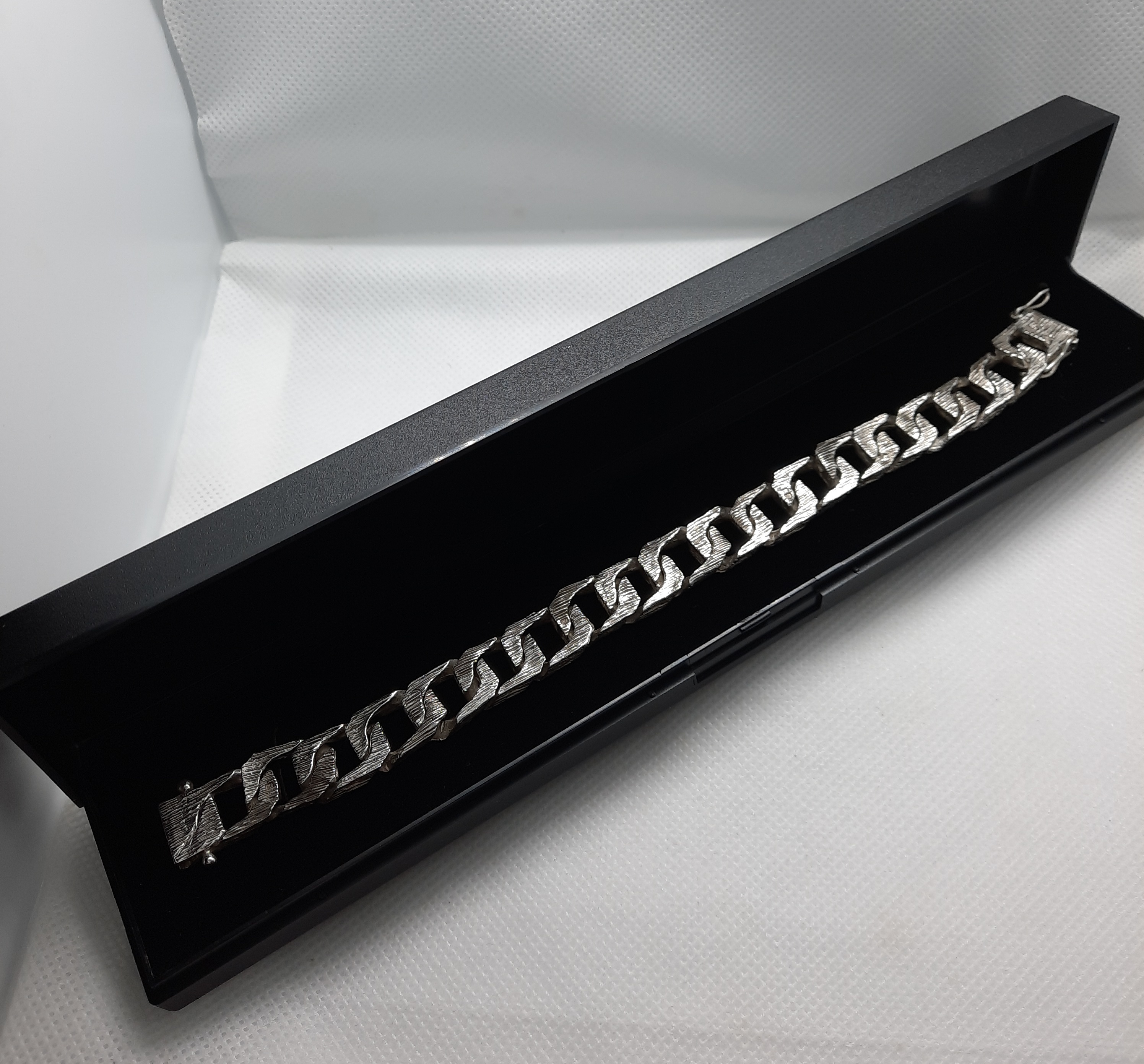 Gent's Hallmarked Sterling Silver Bark Effect Bracelet