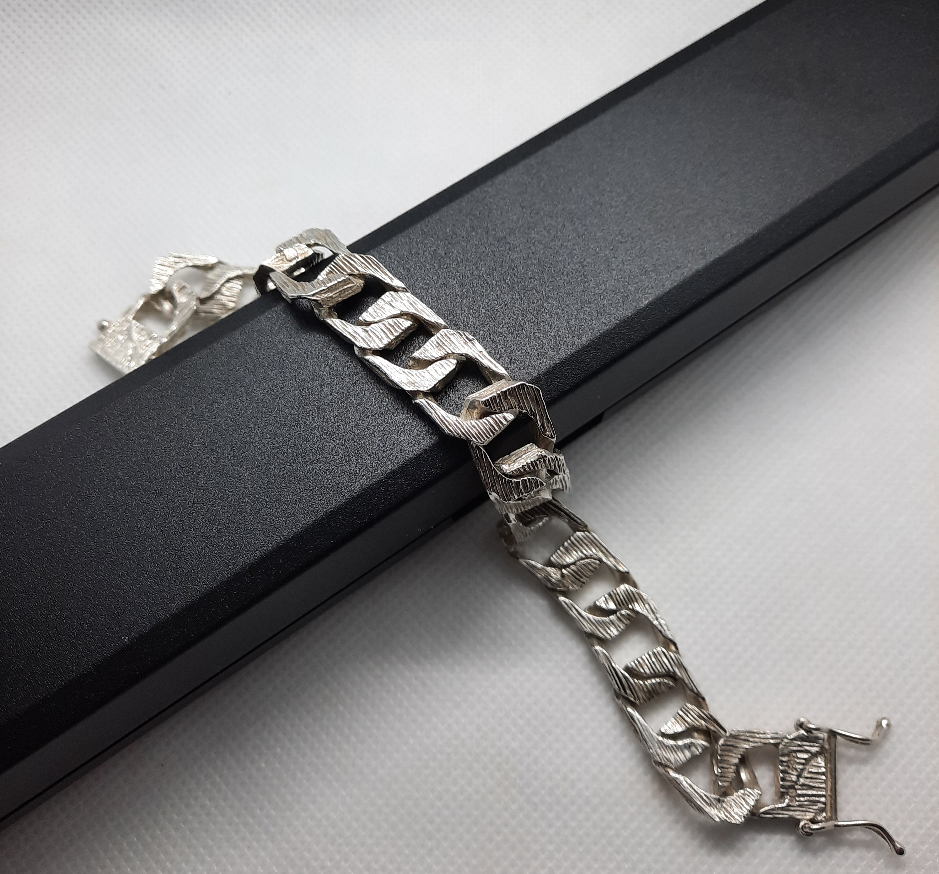 Gent's Hallmarked Sterling Silver Bark Effect Bracelet