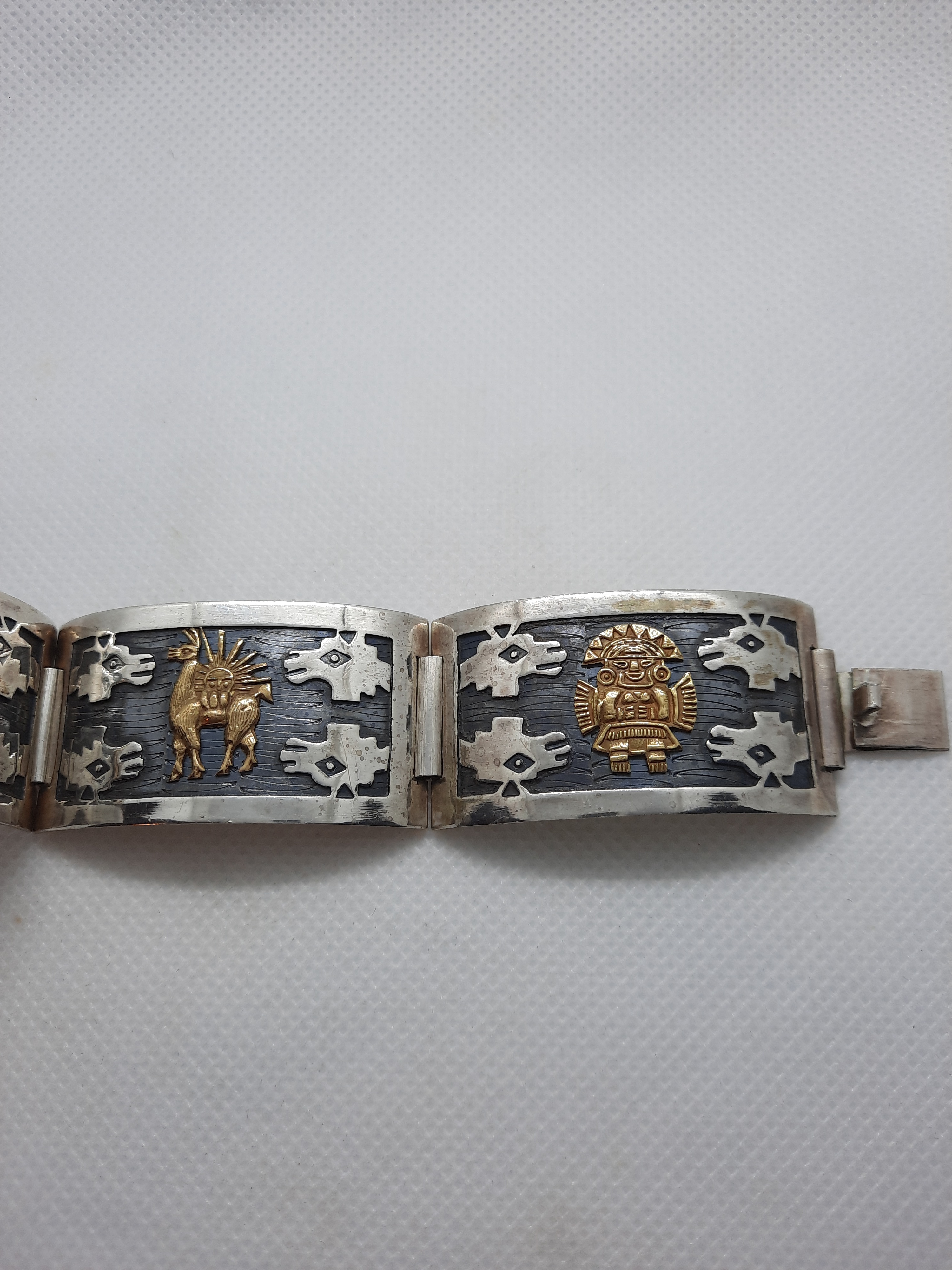 Peruvian Bracelet in Sterling Silver with 18k Gold Motifs