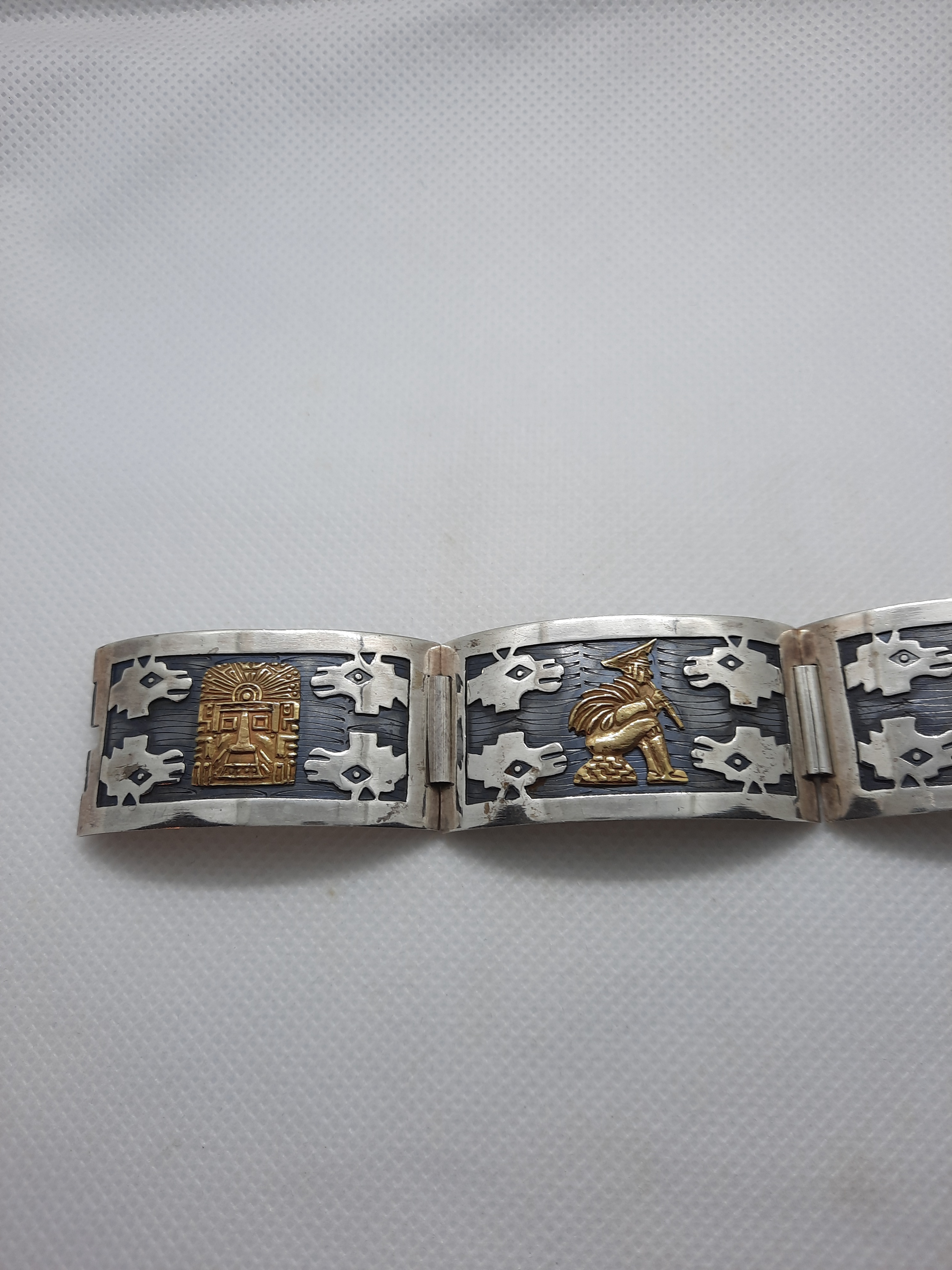 Peruvian Bracelet in Sterling Silver with 18k Gold Motifs