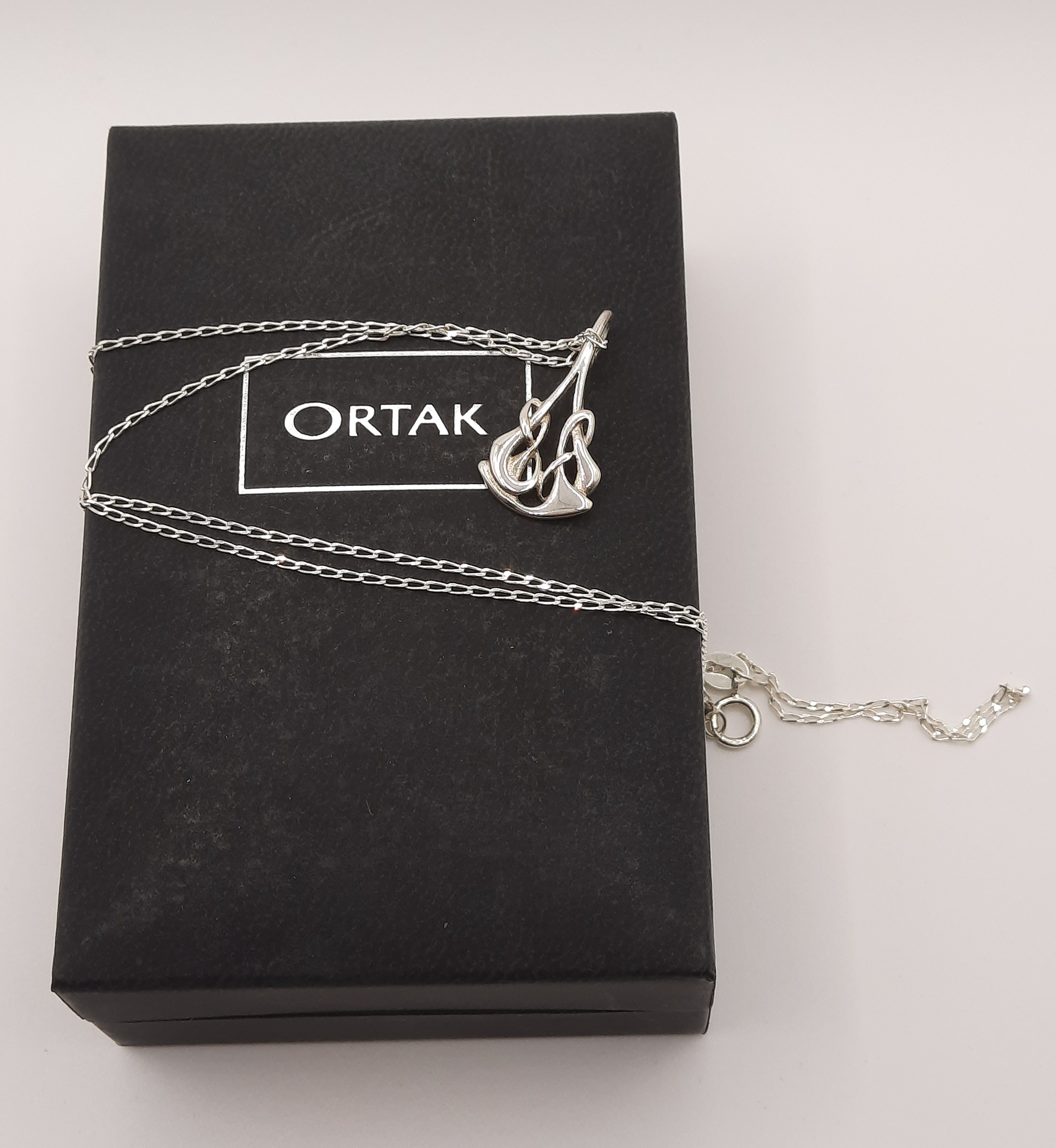 ORTAK Sterling Silver Archibald Knox Pendant and Chain in Original Box