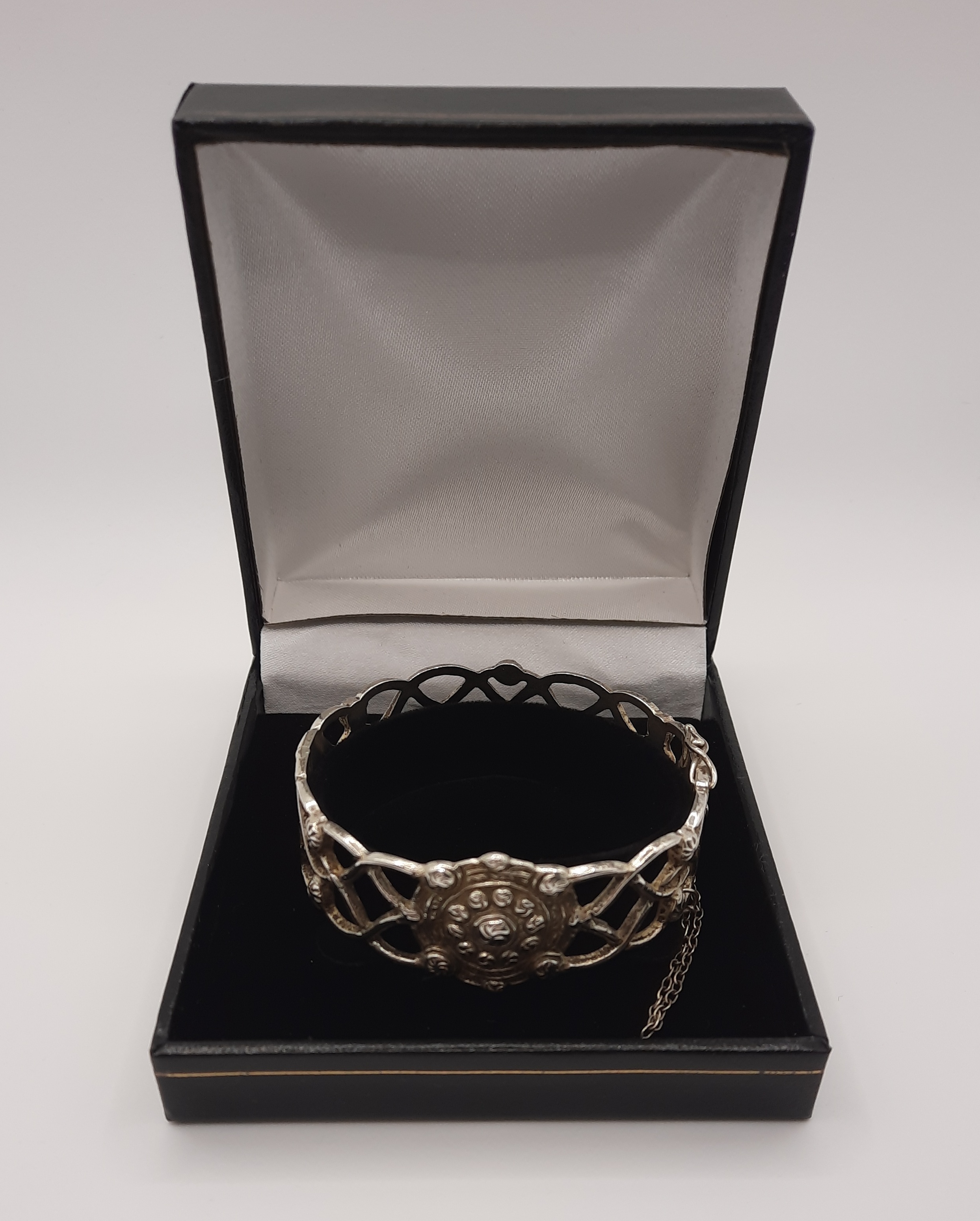 Sterling Silver Antique Bangle by Joseph Cook & Son - Hallmarked 1914