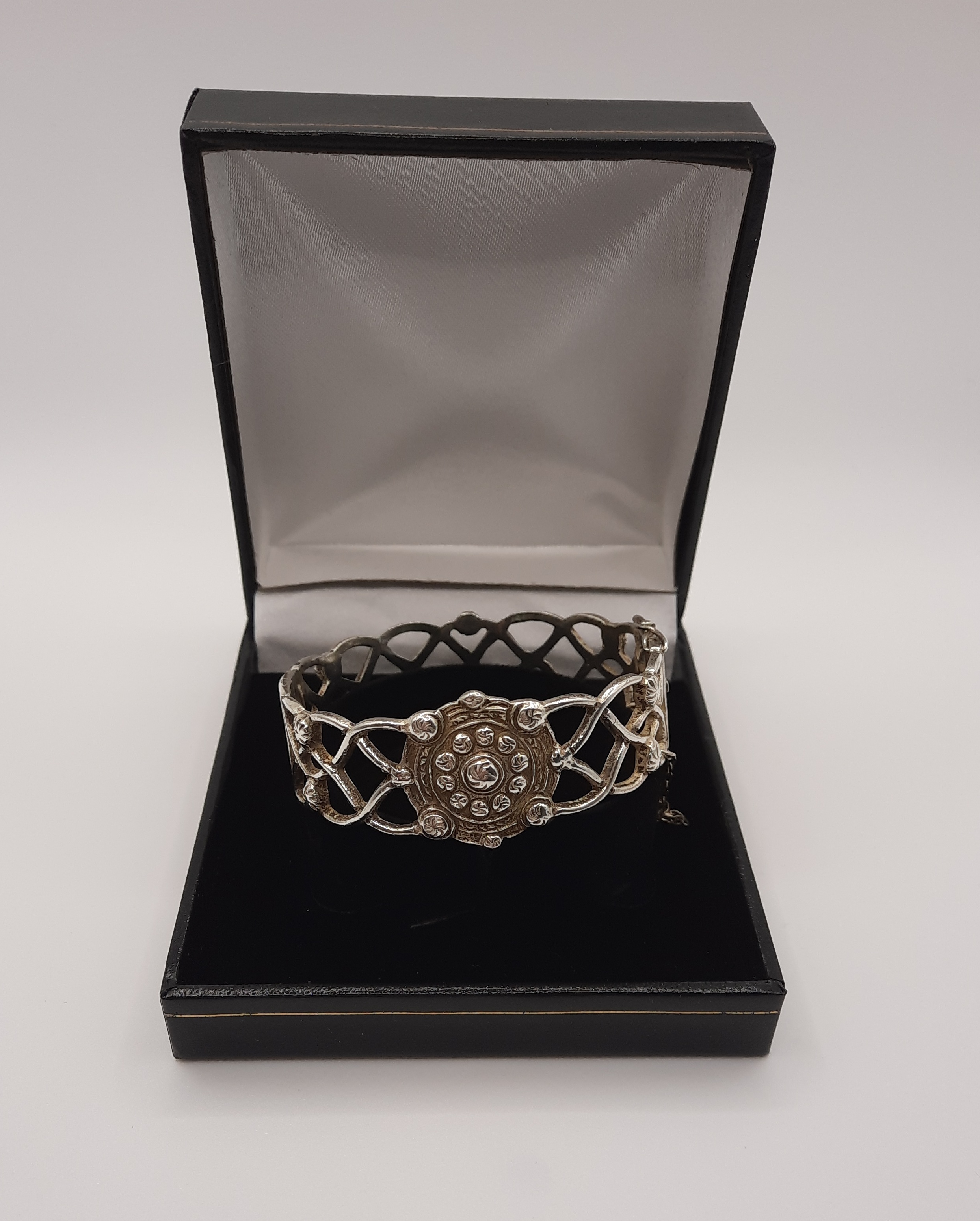 Sterling Silver Antique Bangle by Joseph Cook & Son - Hallmarked 1914