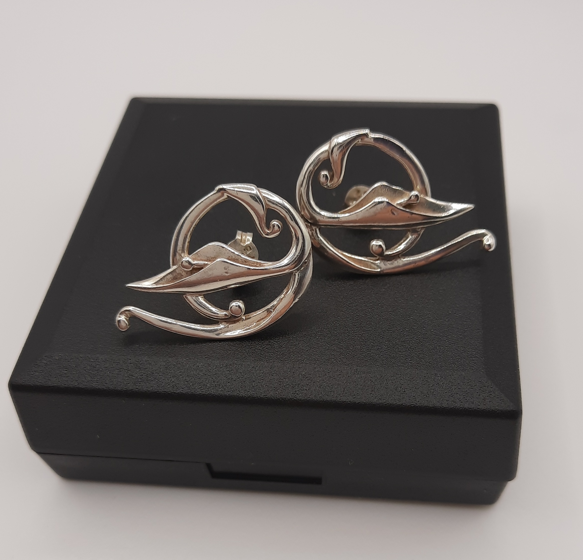 Sterling Silver Lily Design Large Stud Earrings