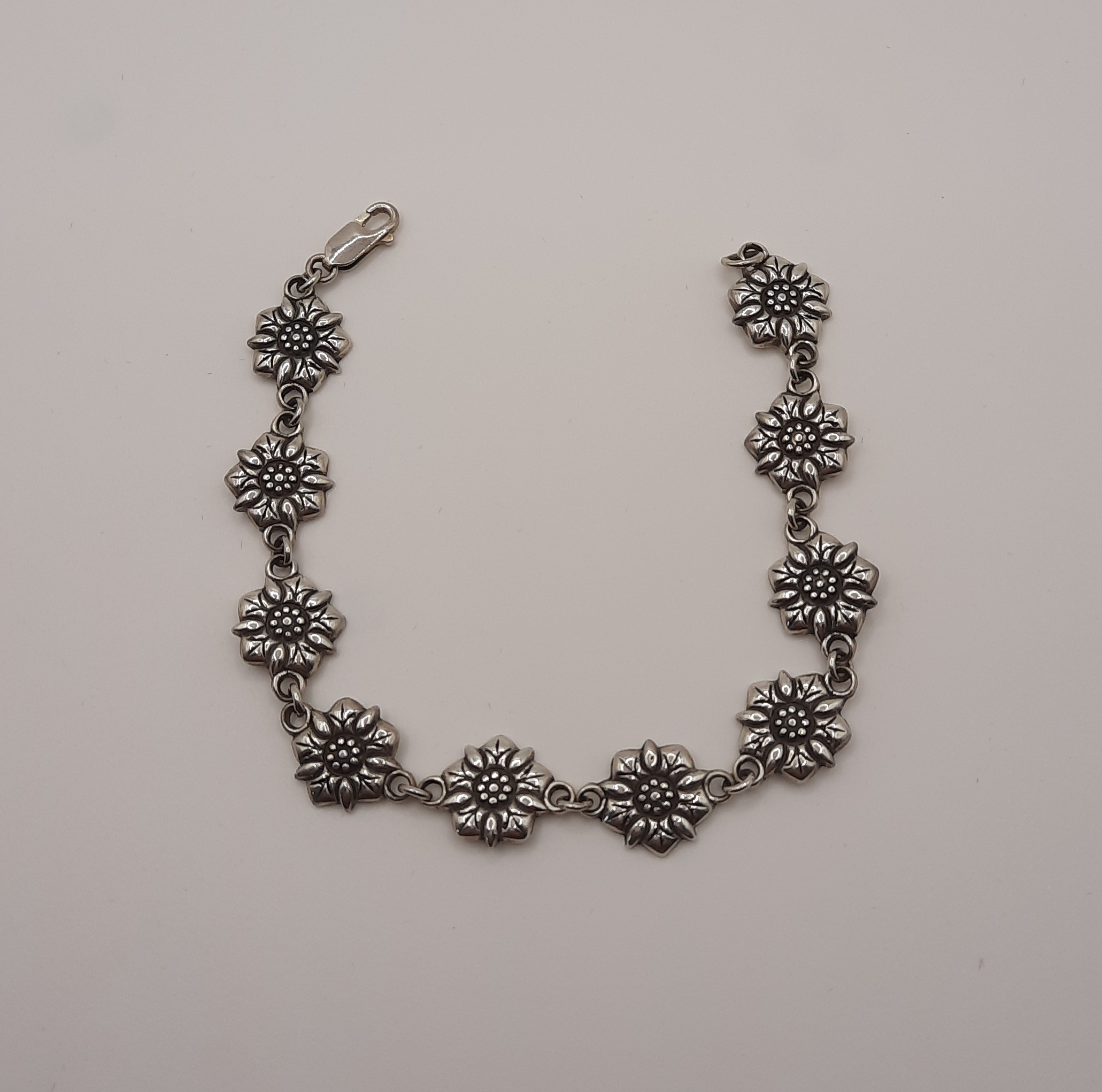 Sterling Silver Flower Design Bracelet