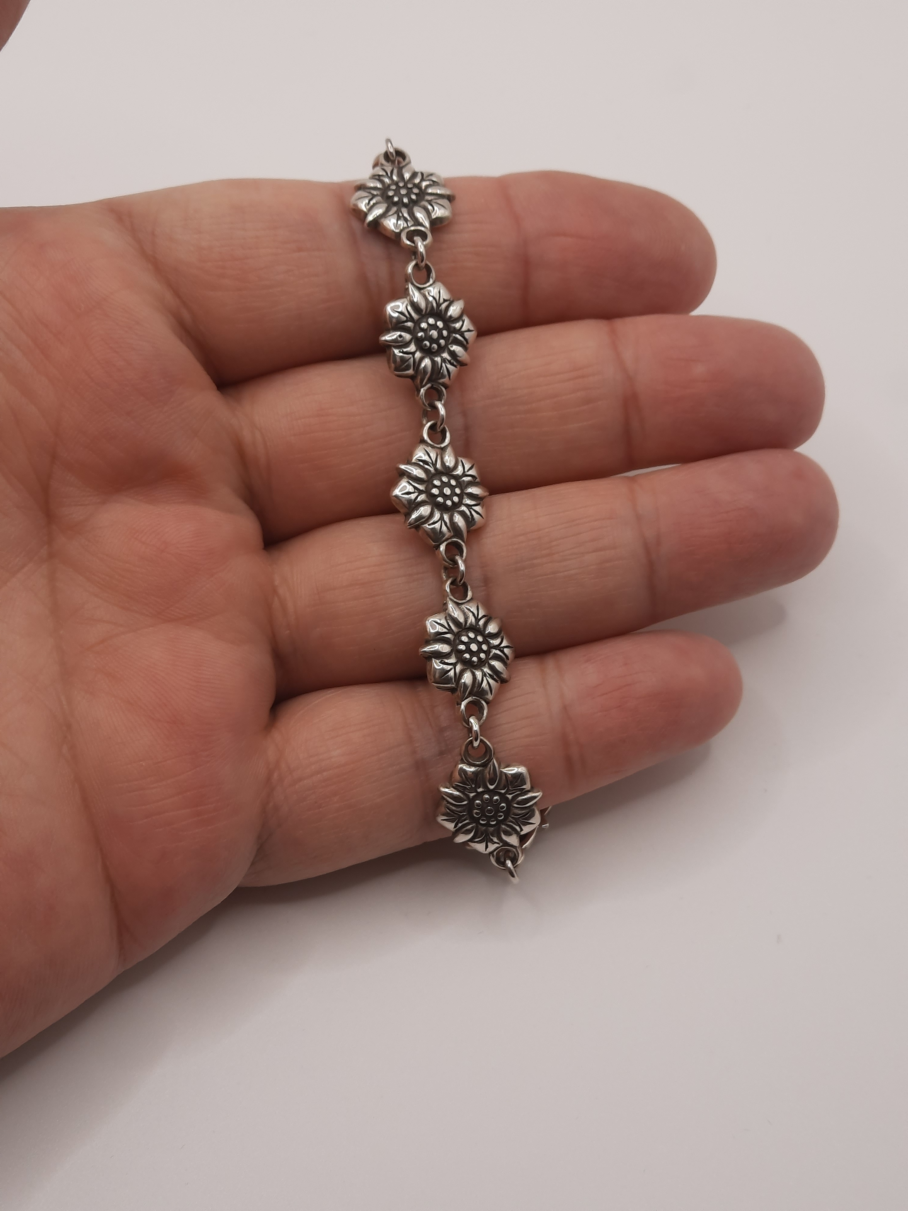 Sterling Silver Flower Design Bracelet