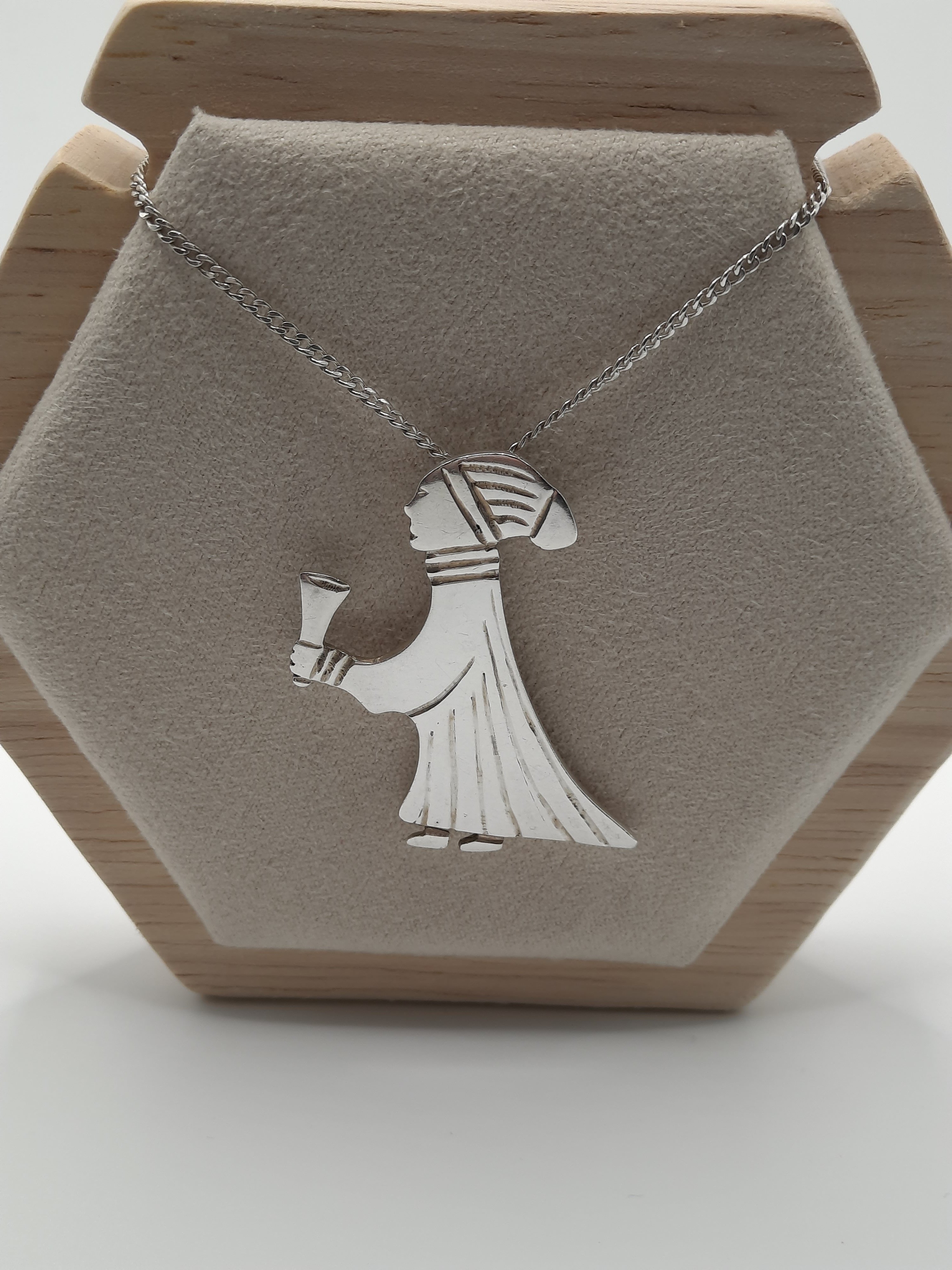 Hjaltasteyn Sterling Silver Valkyrie Pendant and Chain - Hallmarked