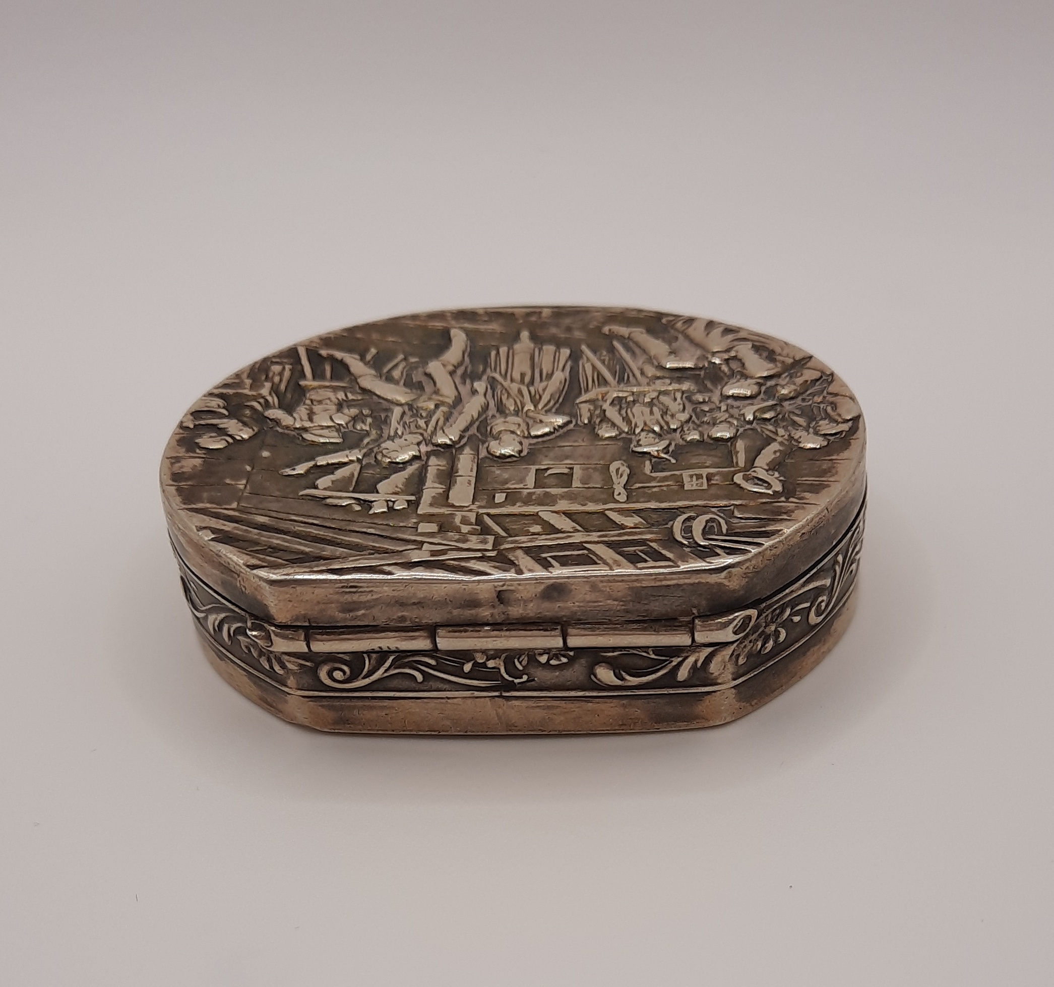 Sterling Silver Berthold Muller Snuff Box with Inn Scene