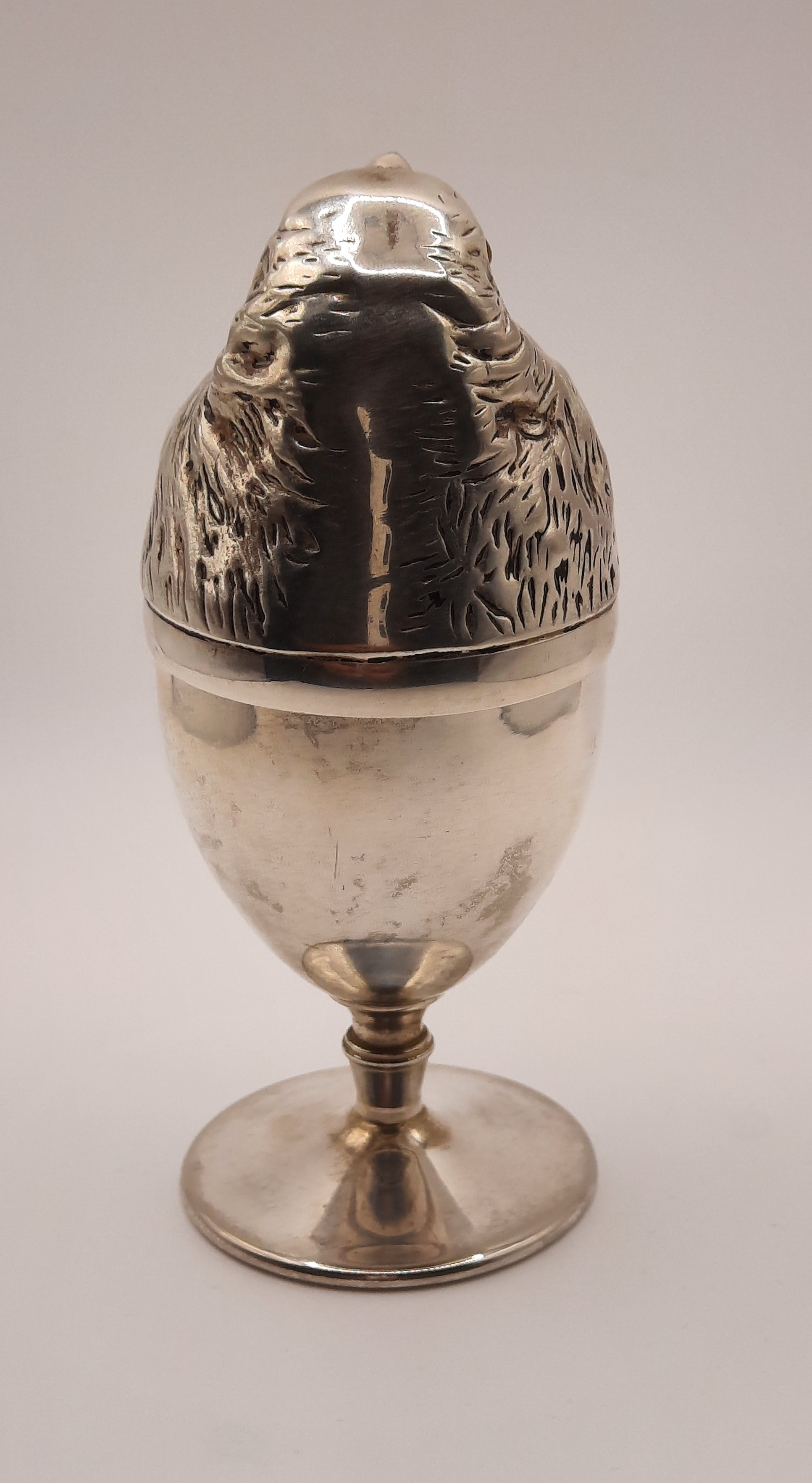 Unusual Vintage Egg Cup with Chick Design Cover