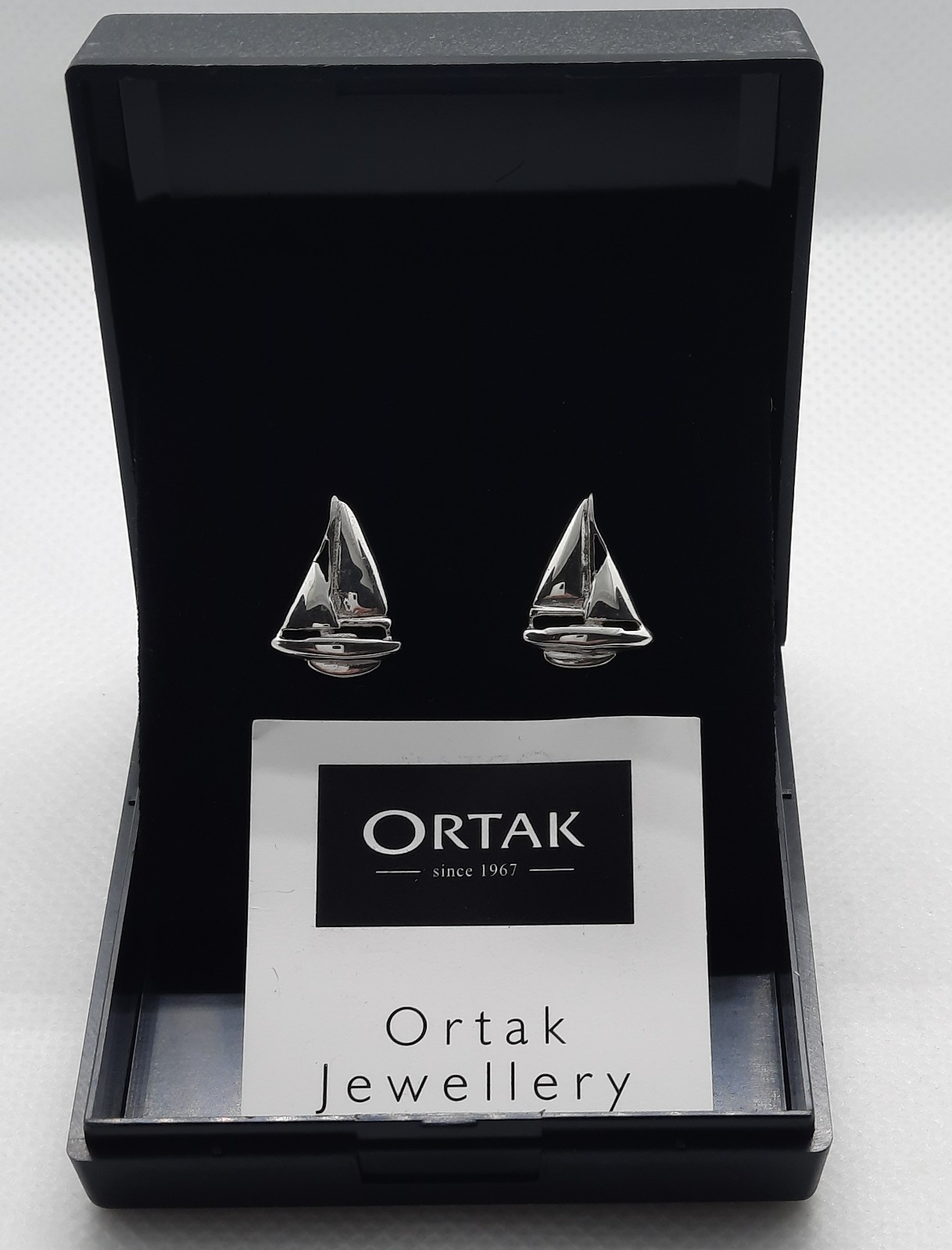 Beautiful Pair of Sterling Silver Boat Design Earrings