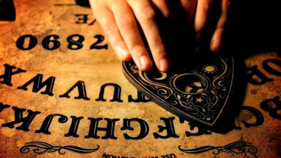 Spirit Board / Ouija