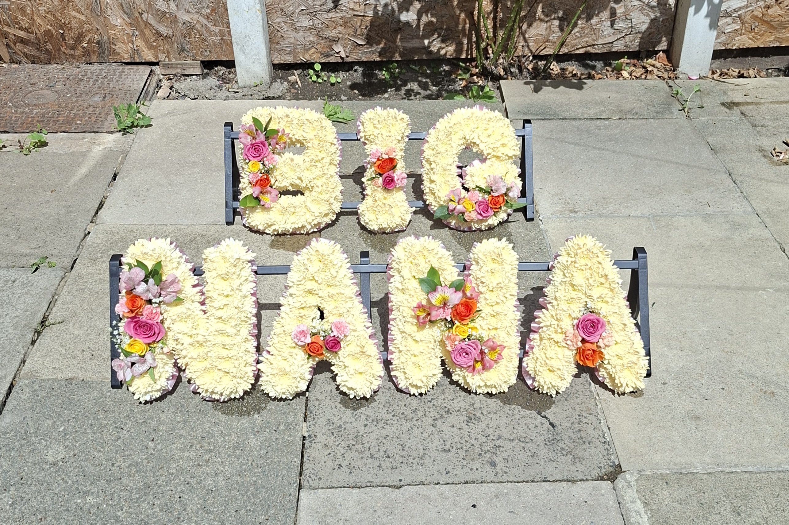 Letter tributes