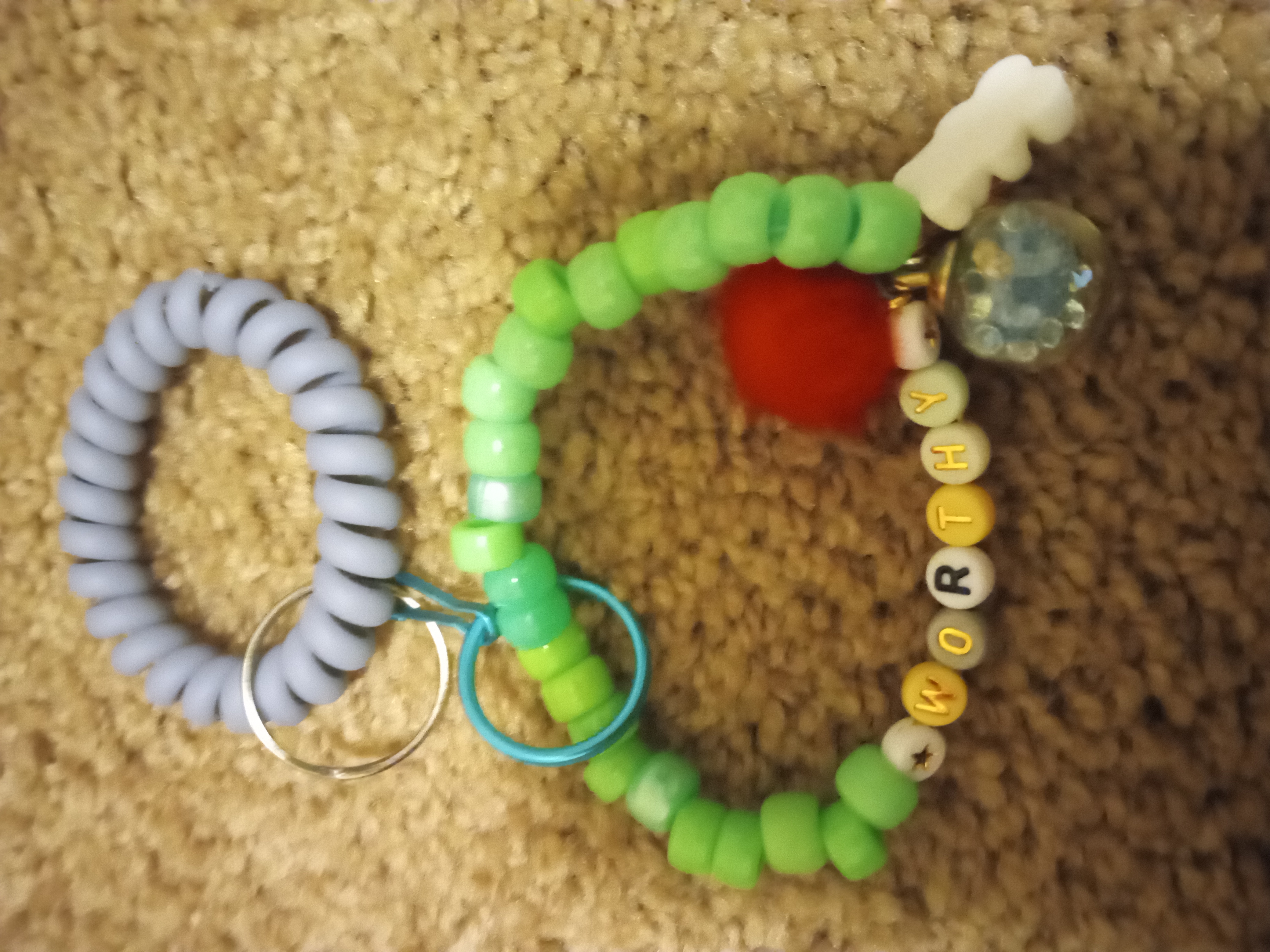 Wristlet keychaims