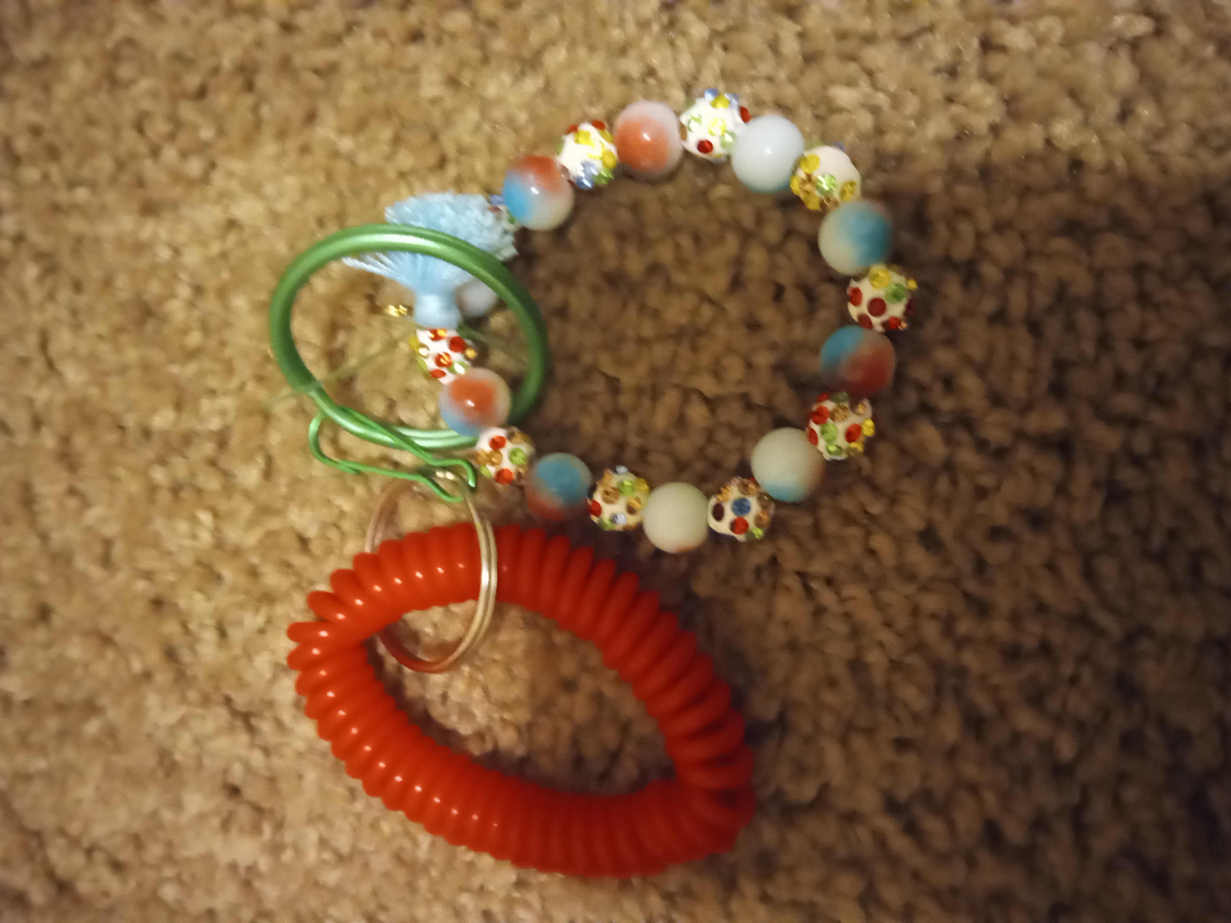 Wristlet keychaims