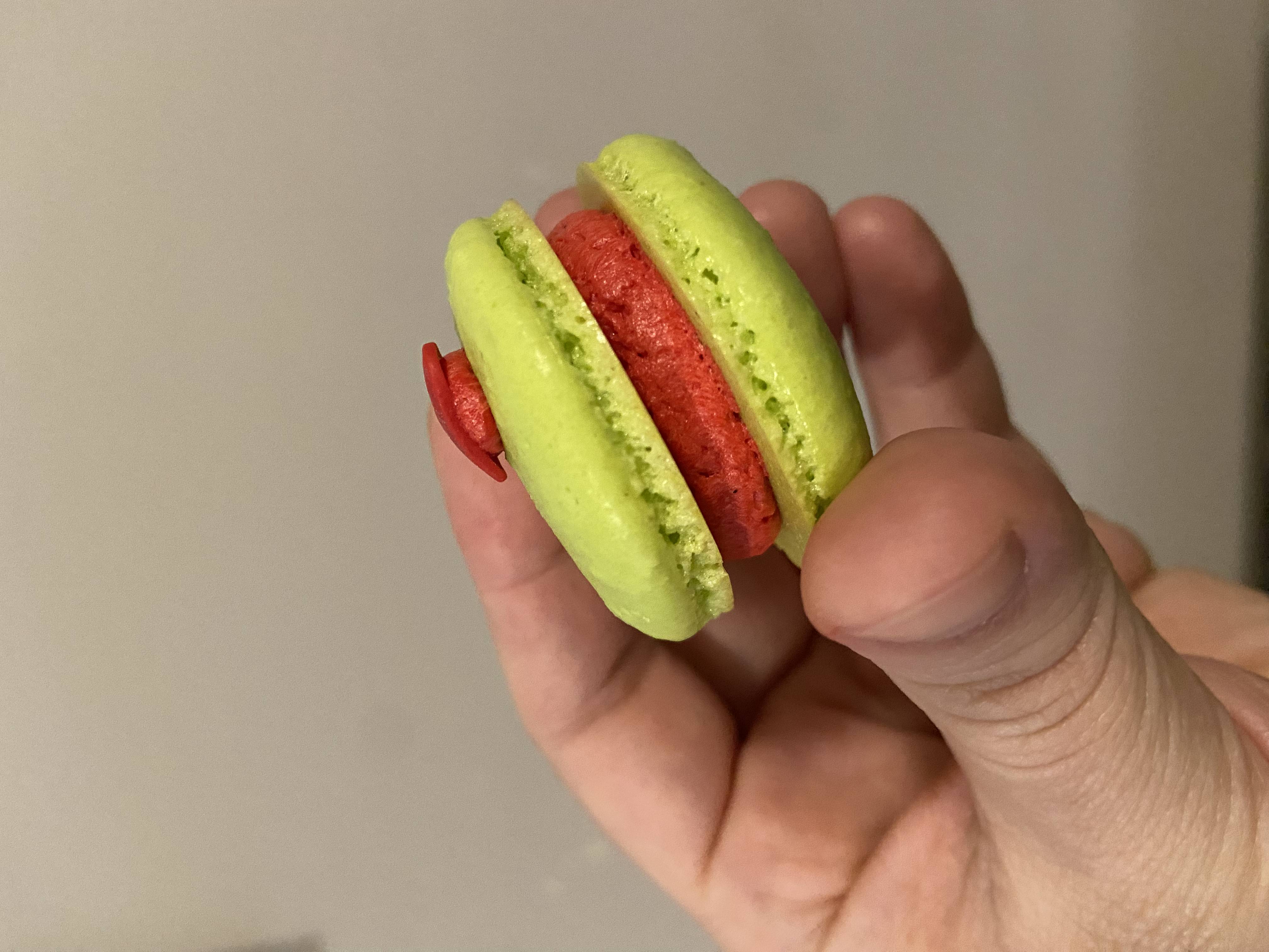 Grinch Macarons