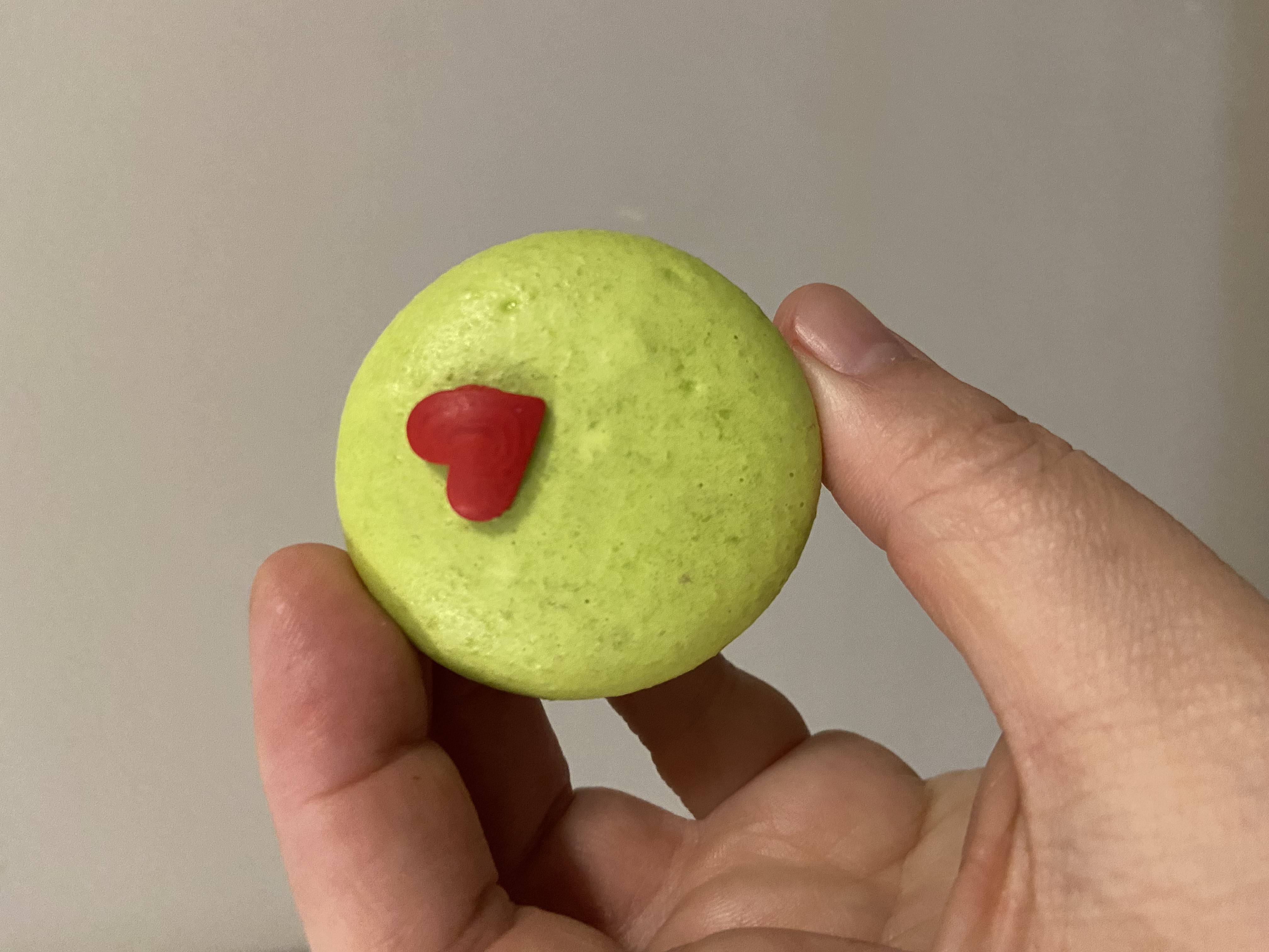Grinch Macarons