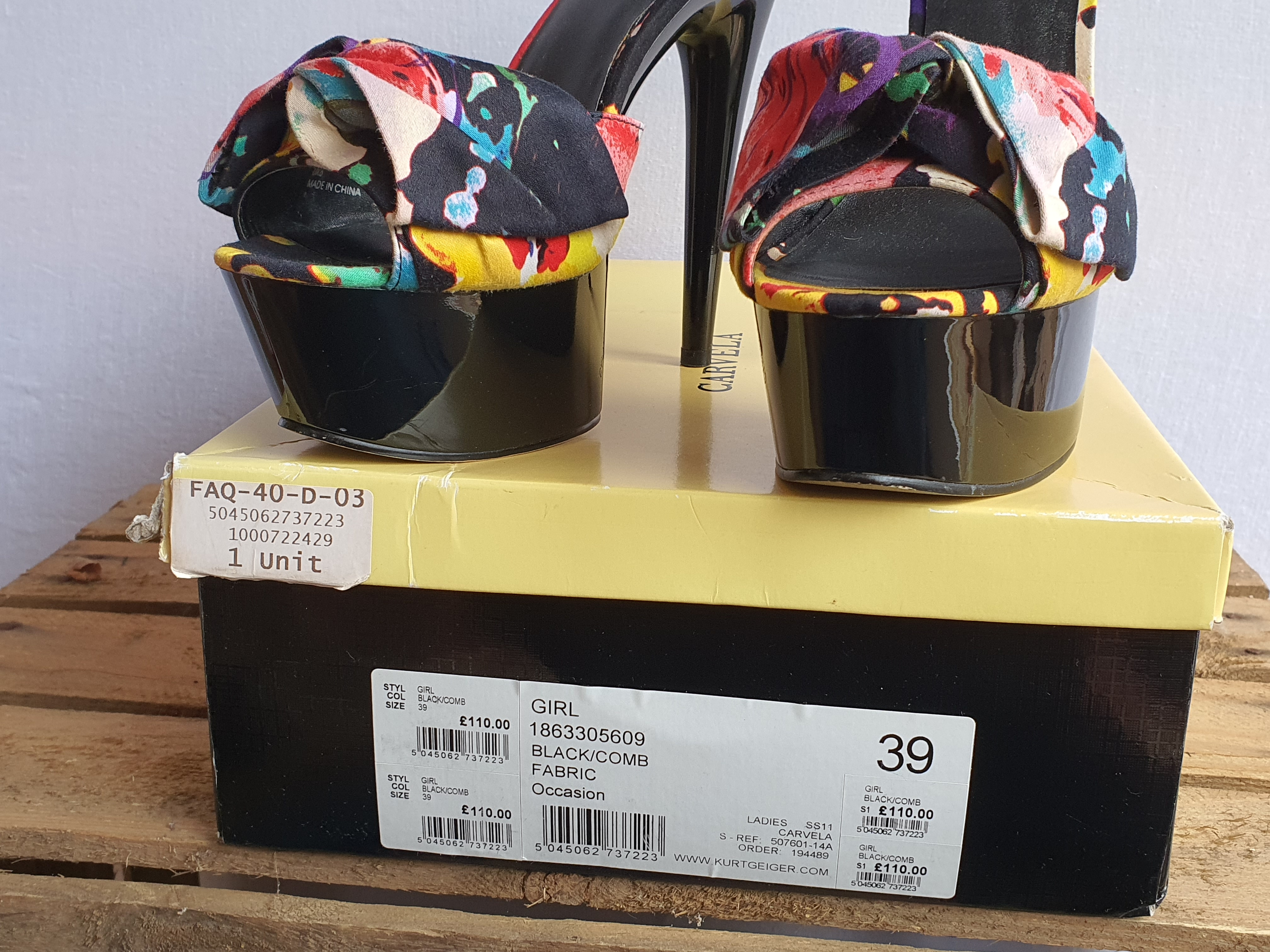 KURT GEIGER CARVELA Multi Coloured Heeled Block Shoe Size UK 6