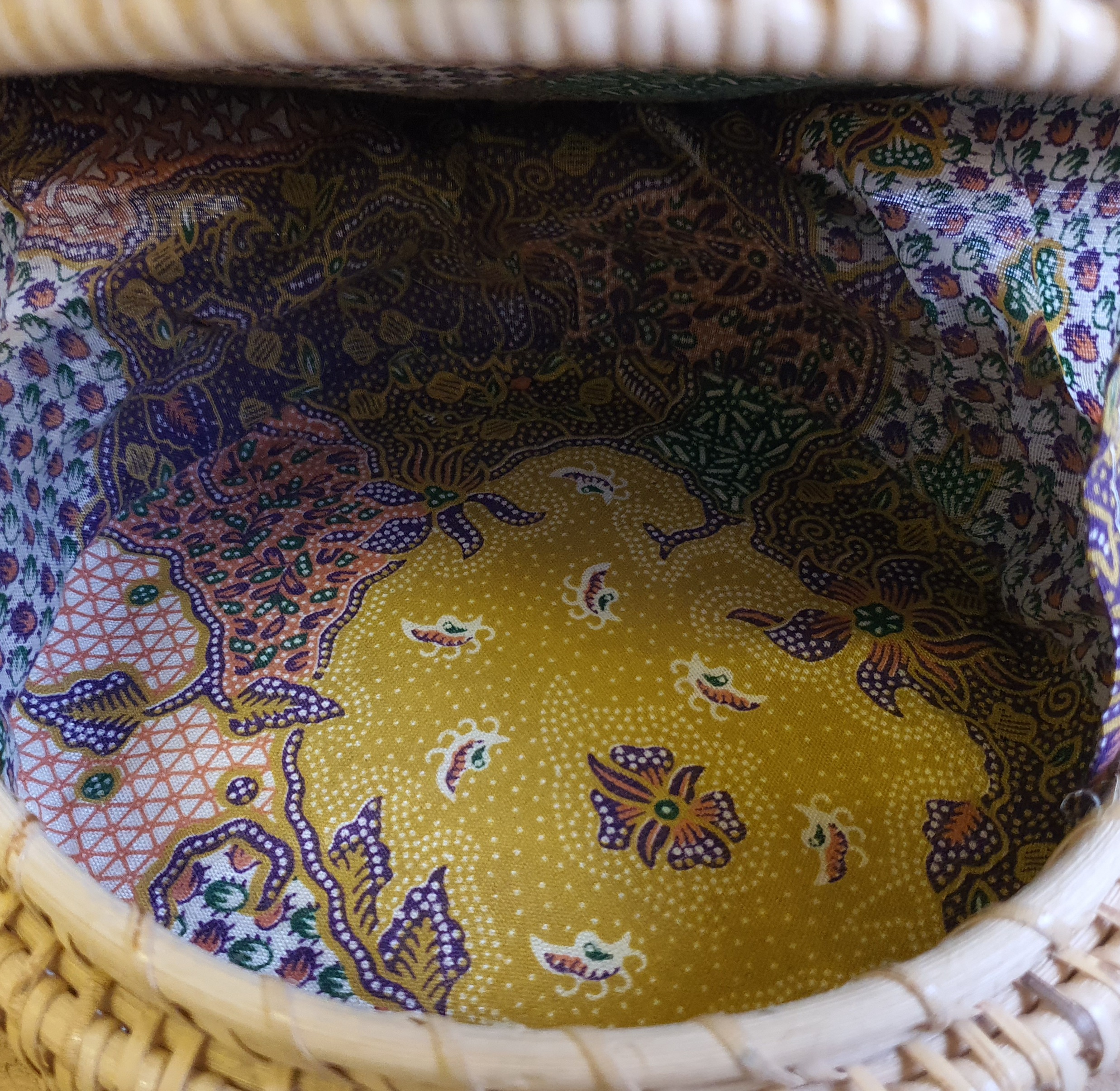 Round Rattan Wicker Shouler Bag with Colourful Fabric Lining