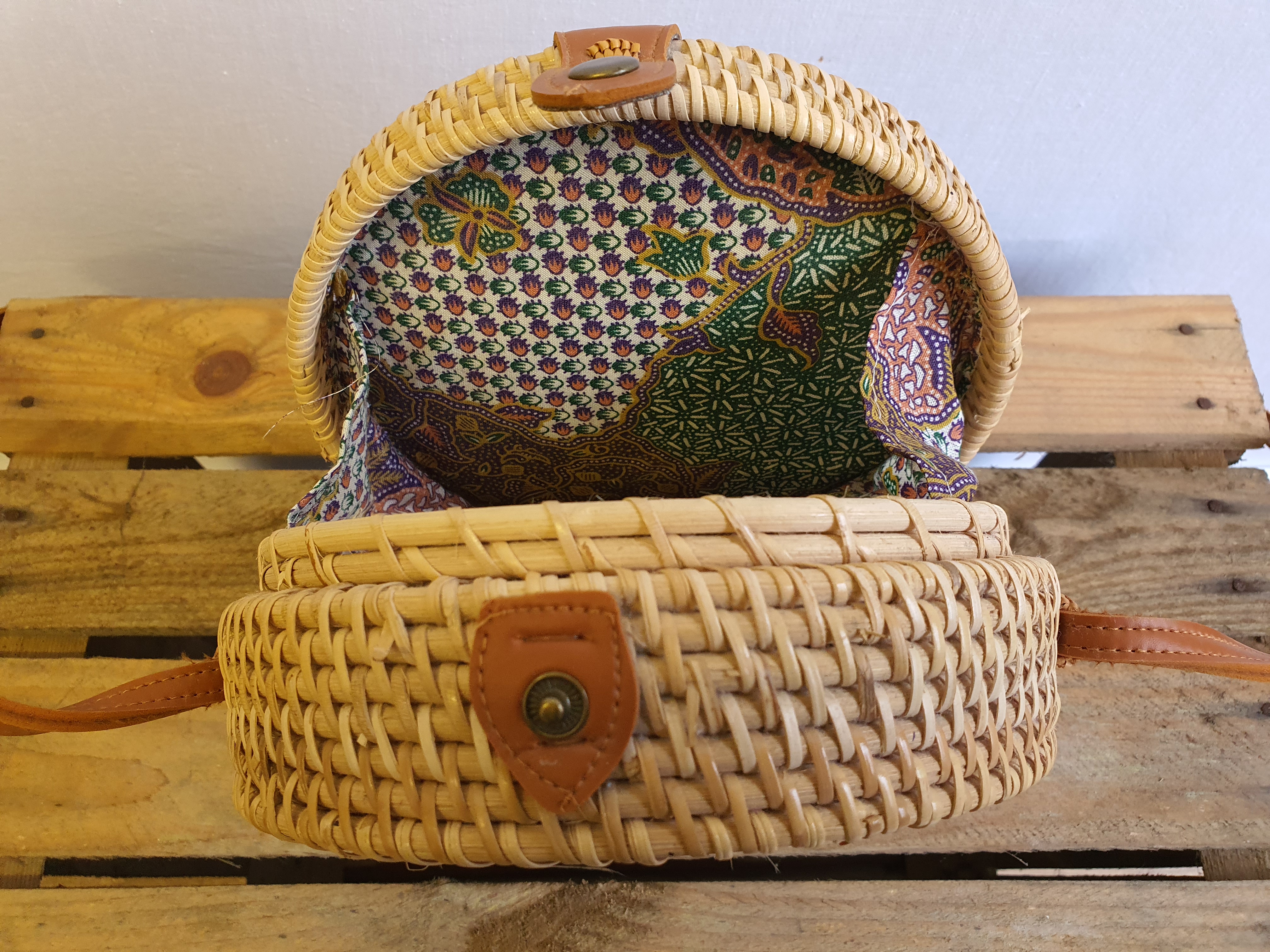 Round Rattan Wicker Shouler Bag with Colourful Fabric Lining