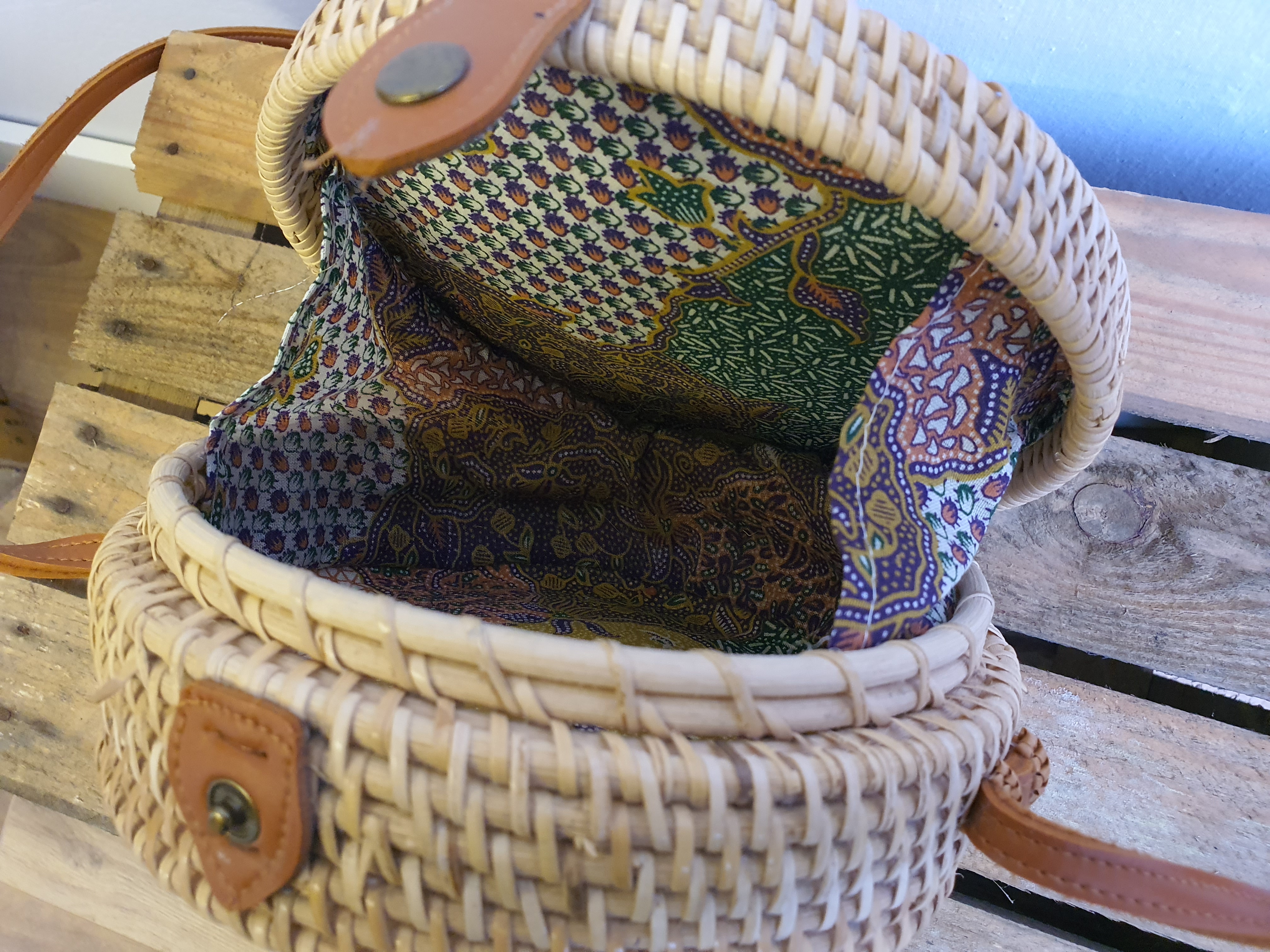 Round Rattan Wicker Shouler Bag with Colourful Fabric Lining