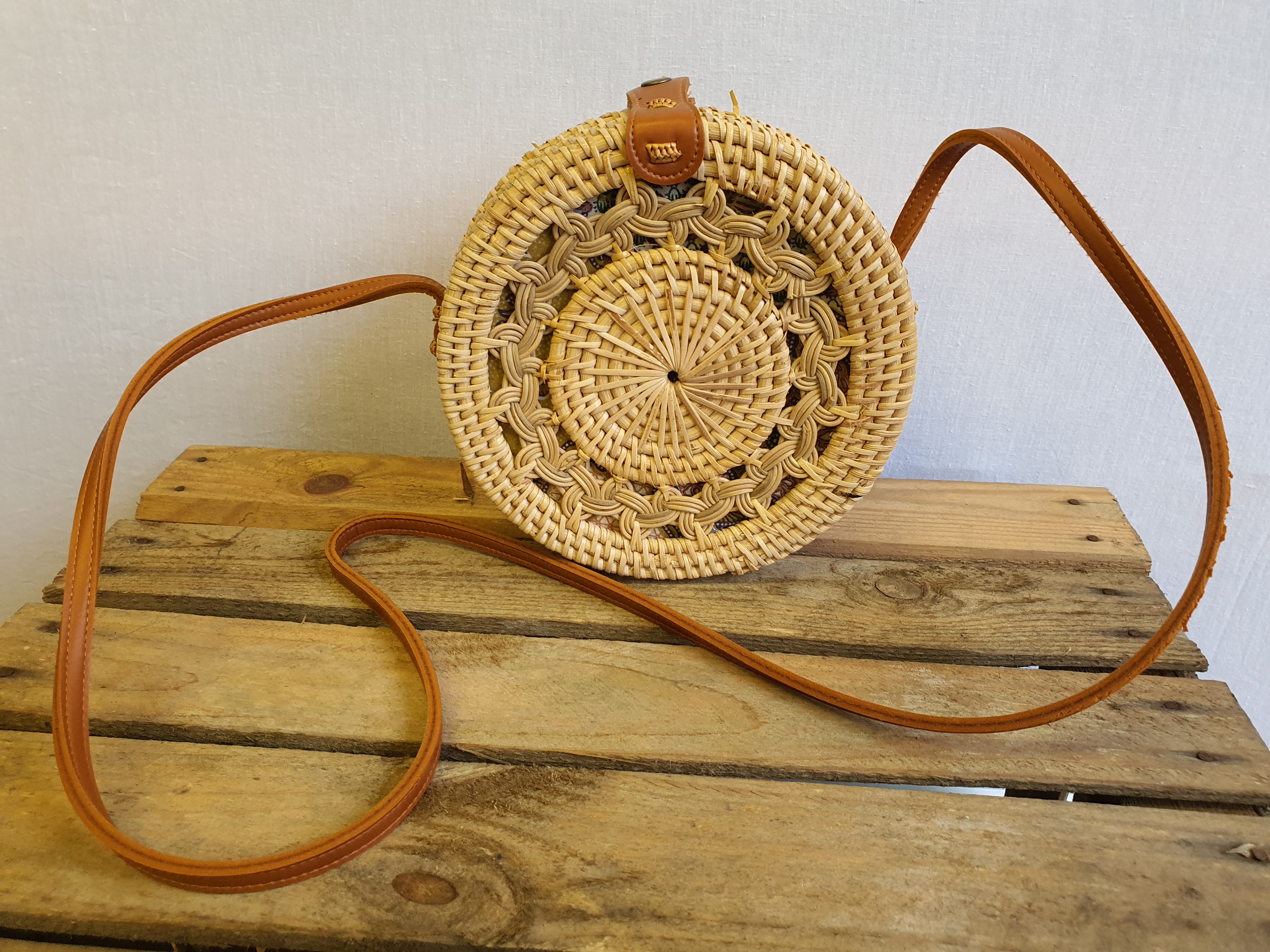 Round Rattan Wicker Shouler Bag with Colourful Fabric Lining